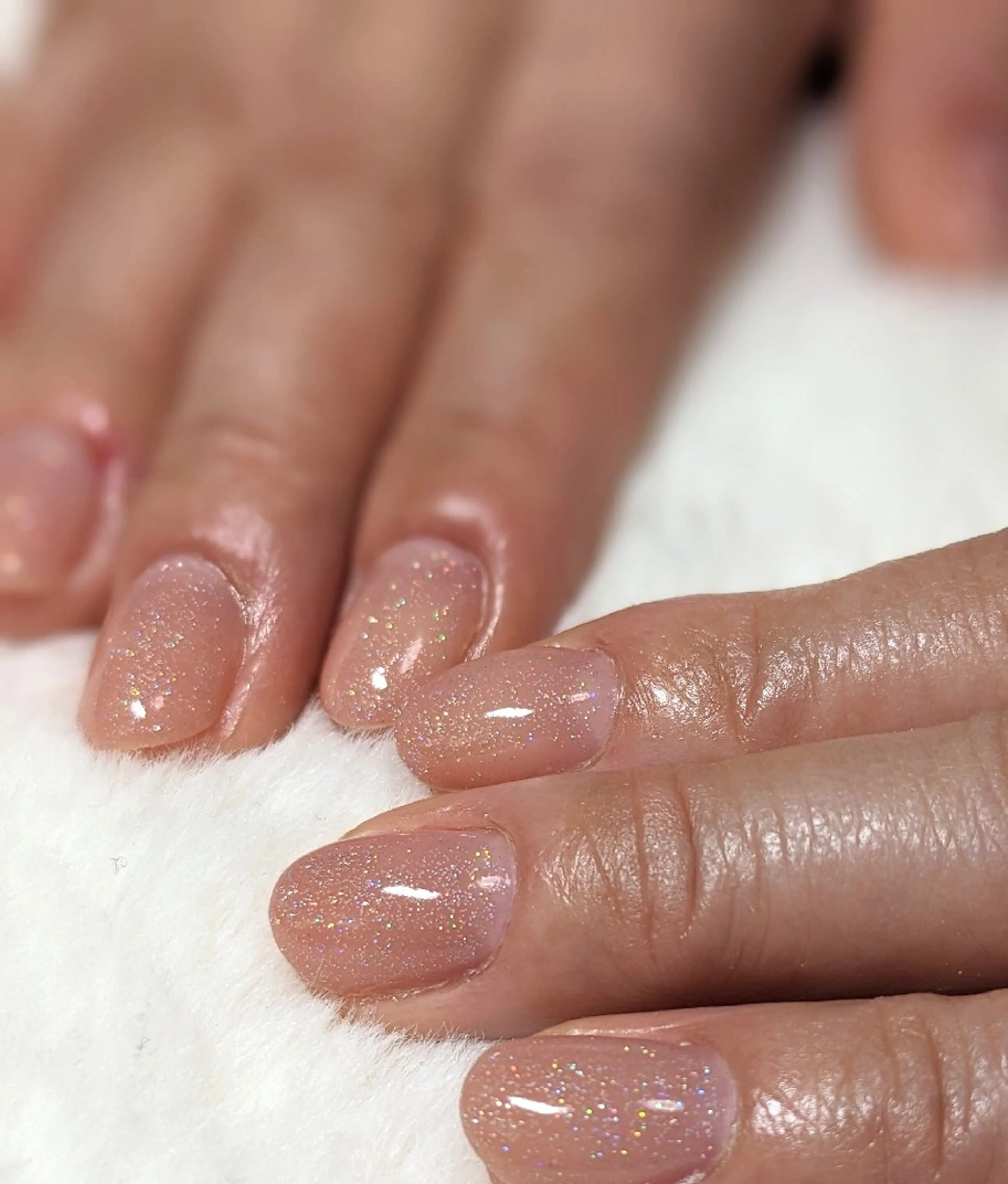 ネイル オーロラネイル ラメ(グリッター) シンプルネイル pureru所属・Pureru✨ 🌹yukoのネイルデザイン