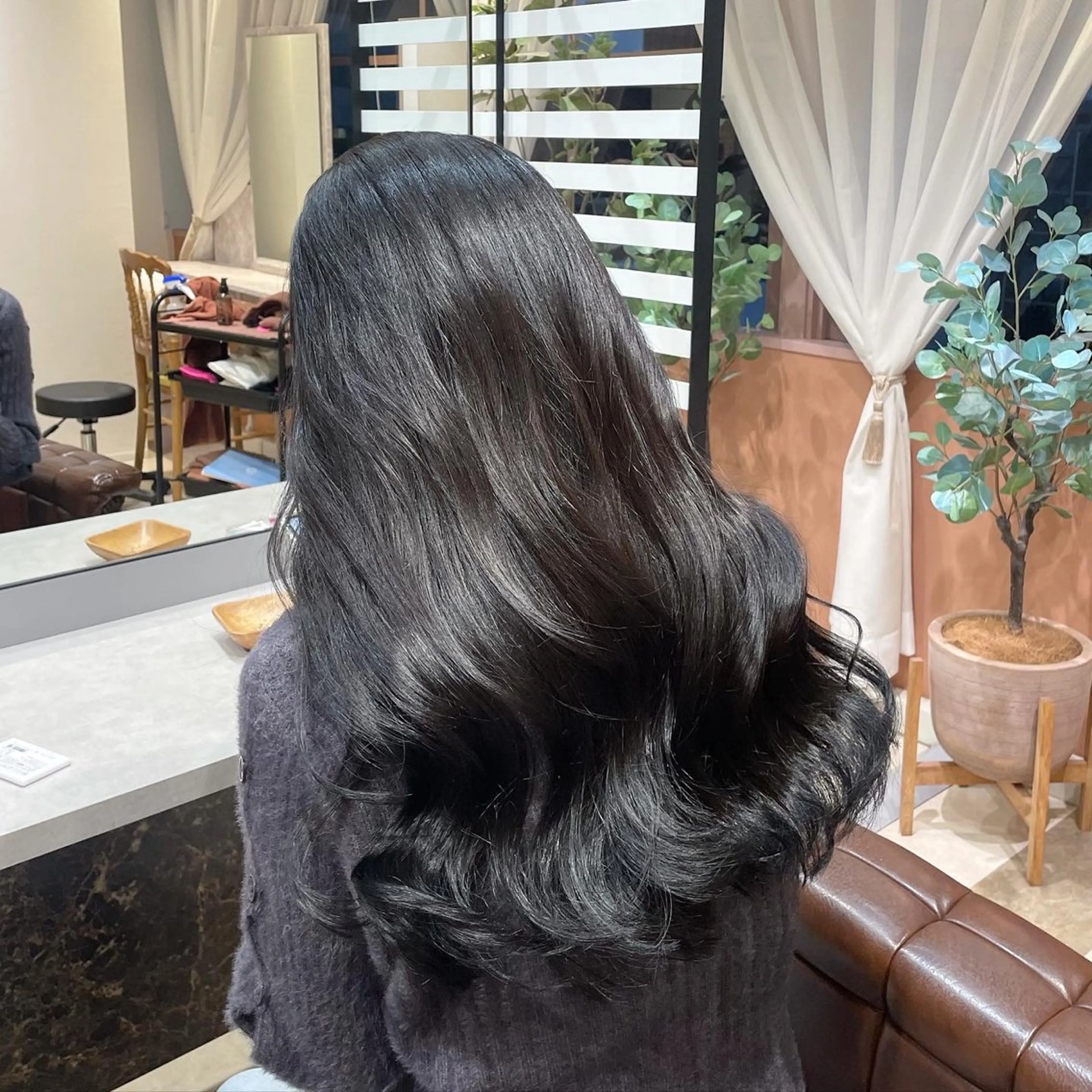 ロング acroあべの店所属・🧸顔周りカット /透明感🎀のヘアスタイル