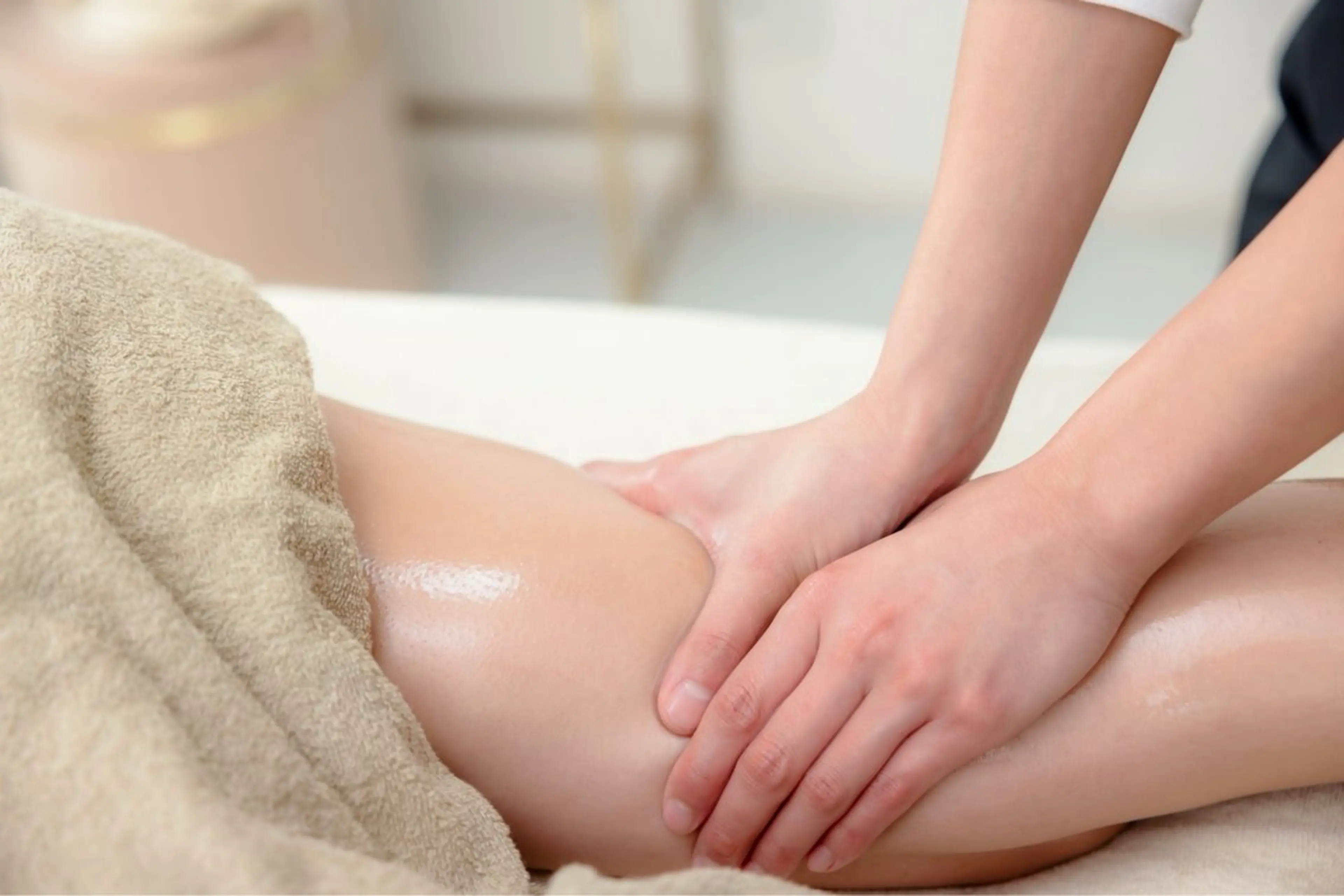 【キャビ×ラジオ派】上半身or下半身60分　深部から温め燃焼をサポート🔥 ボディラインやむくみが気になる方にオススメ！の写真