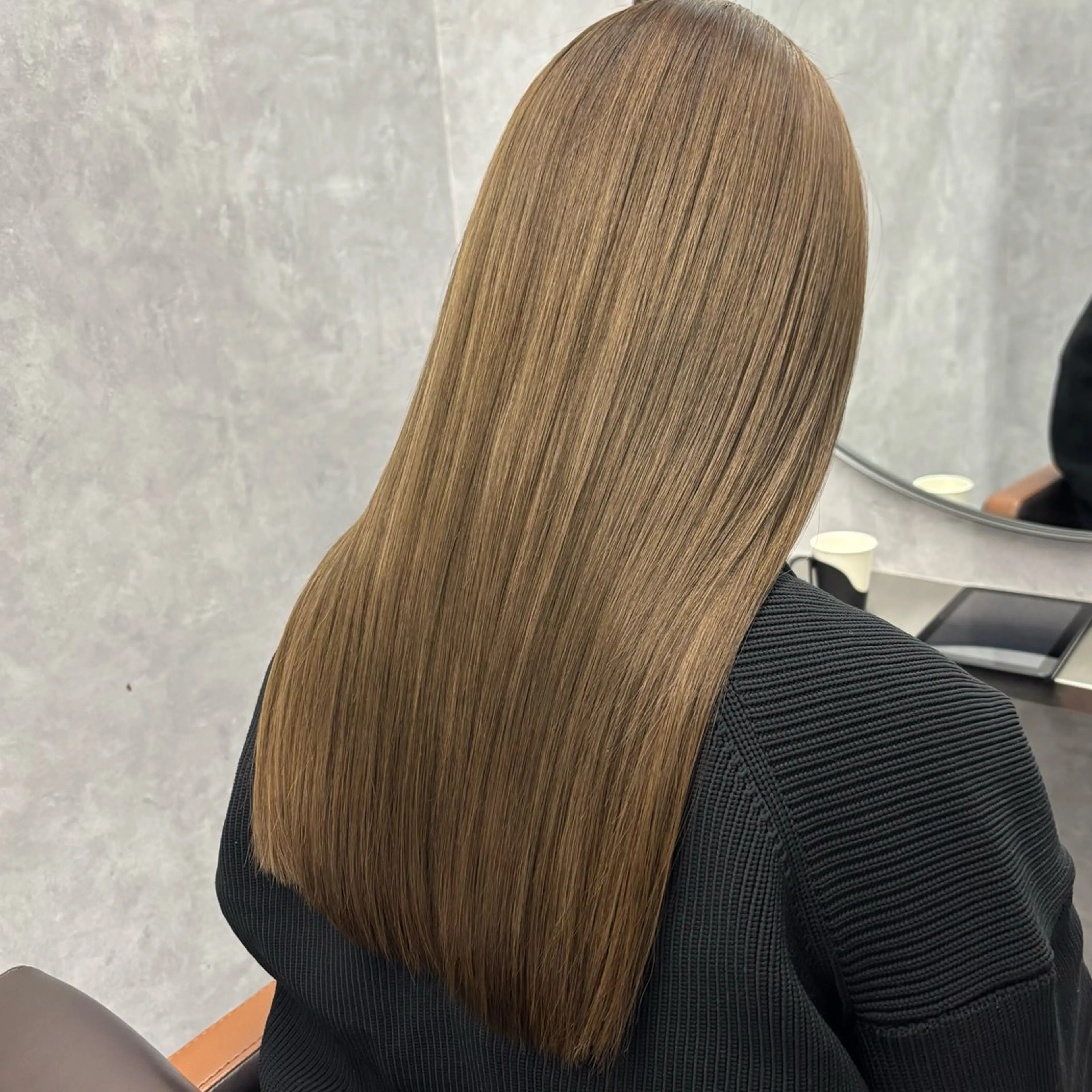 ロング カラー ヘアカラー トリートメント NUMBER_ ユイナのヘアスタイル