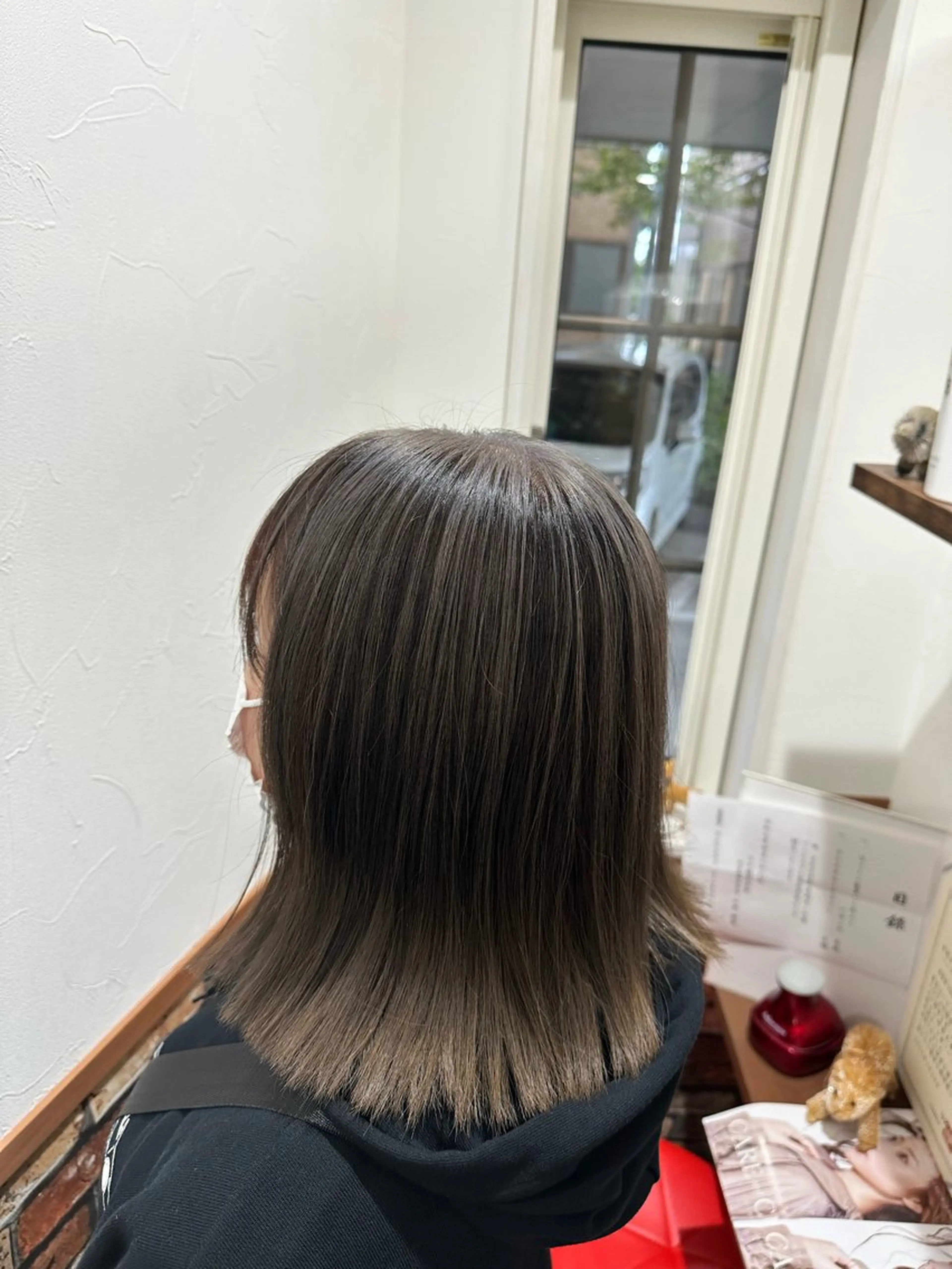 ミディアム カラー グラデーションカラー ヘアカラー 大人のためのデザイン カラー美容師/オノのヘアスタイル