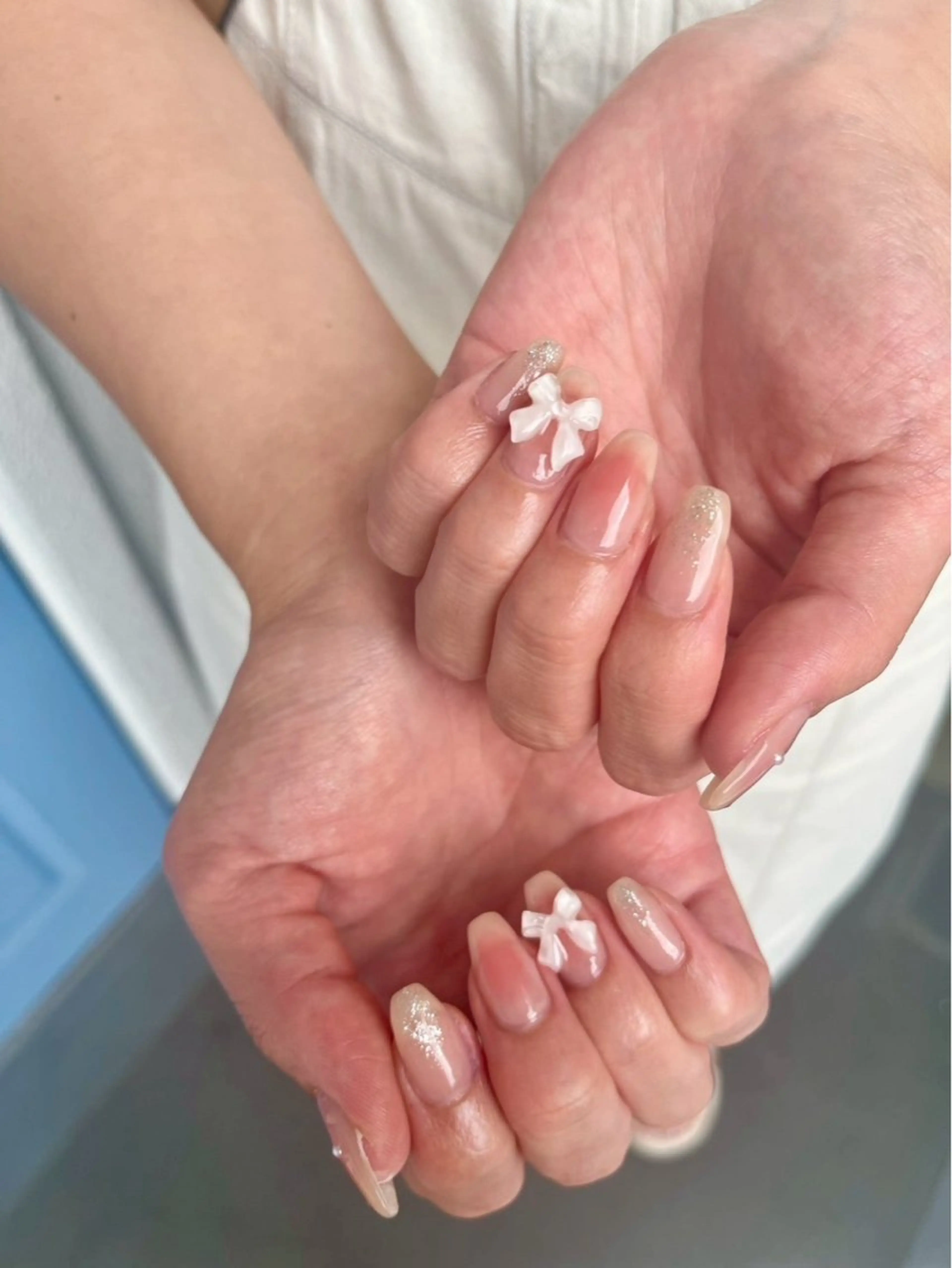 ネイル オーロラネイル ブルー チークネイル フットネイル フレンチネイル kiki nail たまプラーザのネイルデザイン