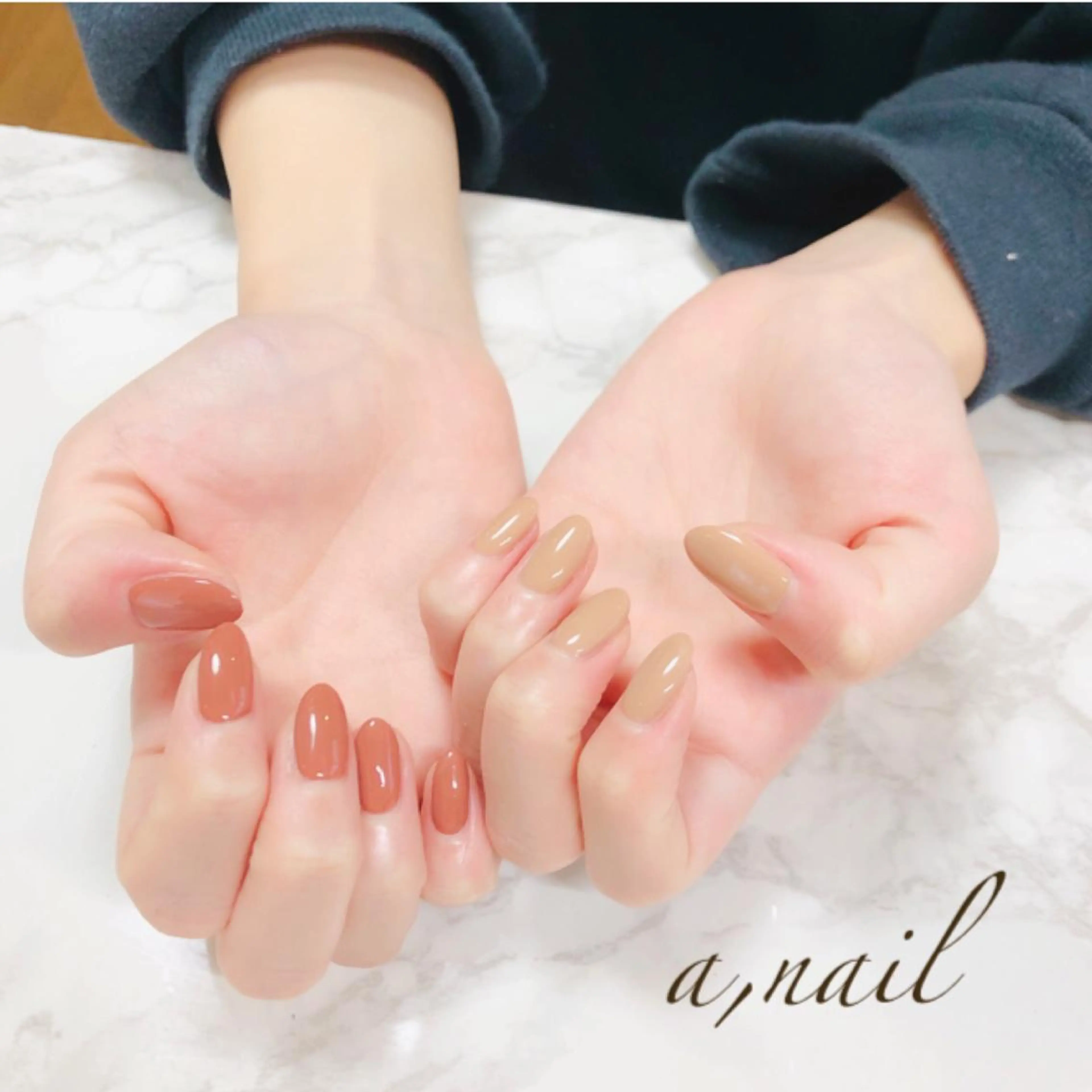 ネイル フットネイル ラメ(グリッター) ニュアンスネイル オフィスネイル ワンカラーネイル ハンドネイル ネイルサロン エーネイルのネイルデザイン