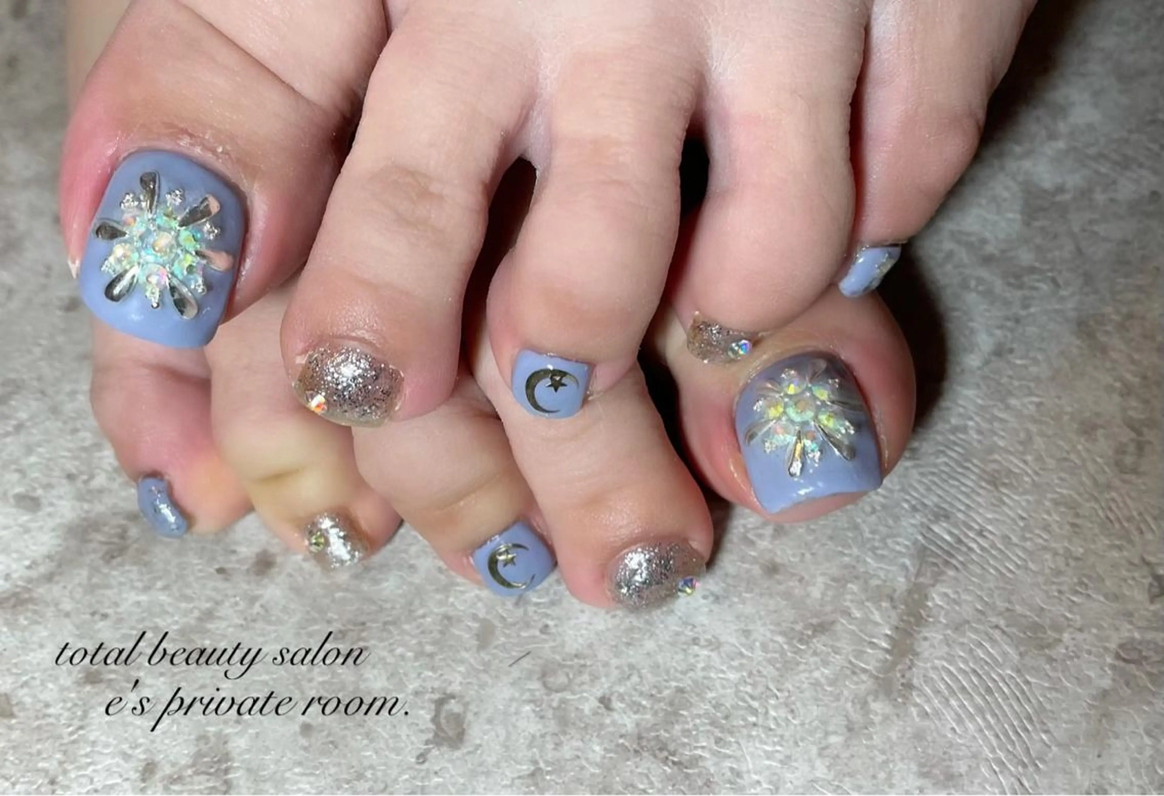 ネイル LAVISH nail salonのネイルデザイン