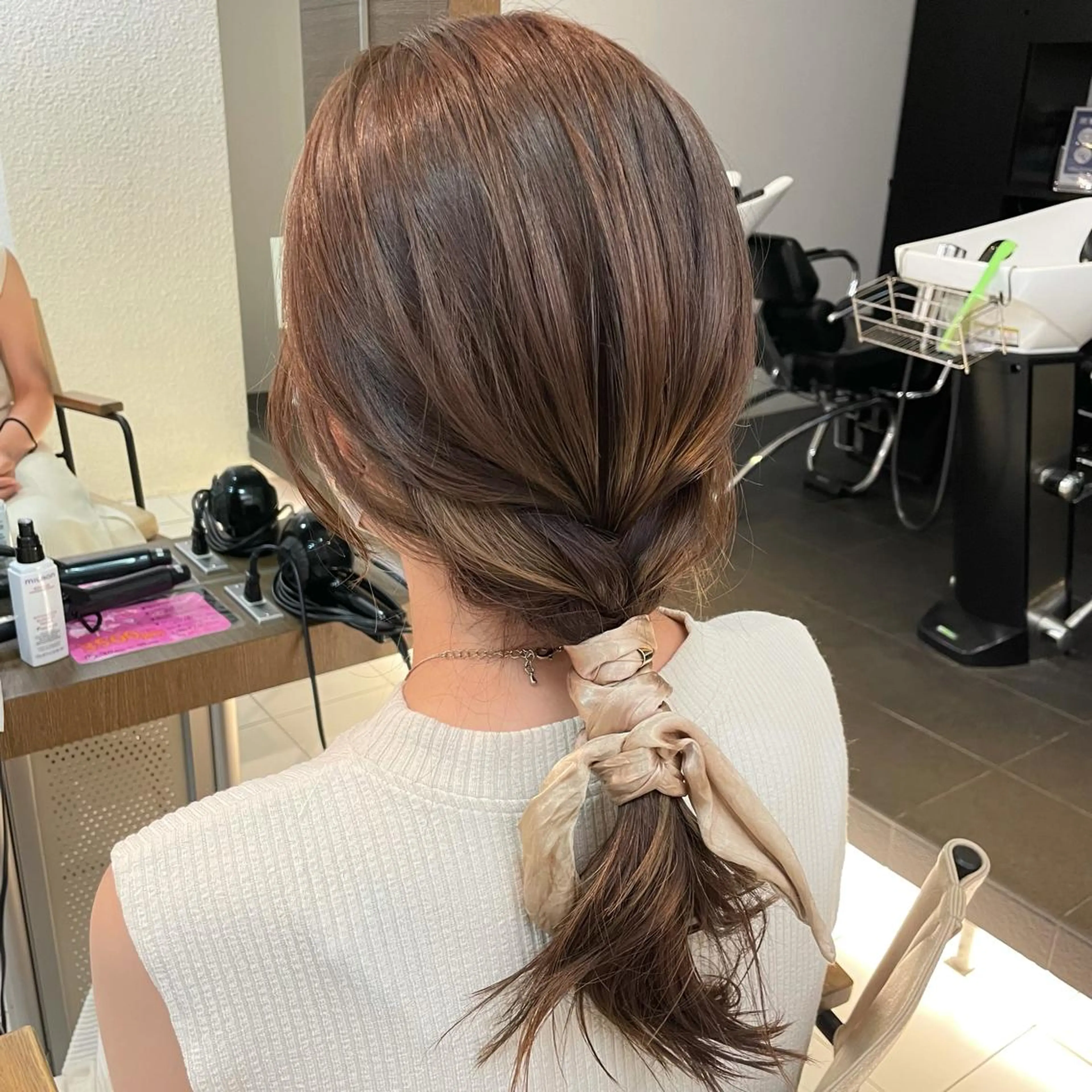 セミロング カラー ヘアアレンジ インナーカラー 簡単アレンジ 透明感カラー/ 寺田千雅子のヘアスタイル