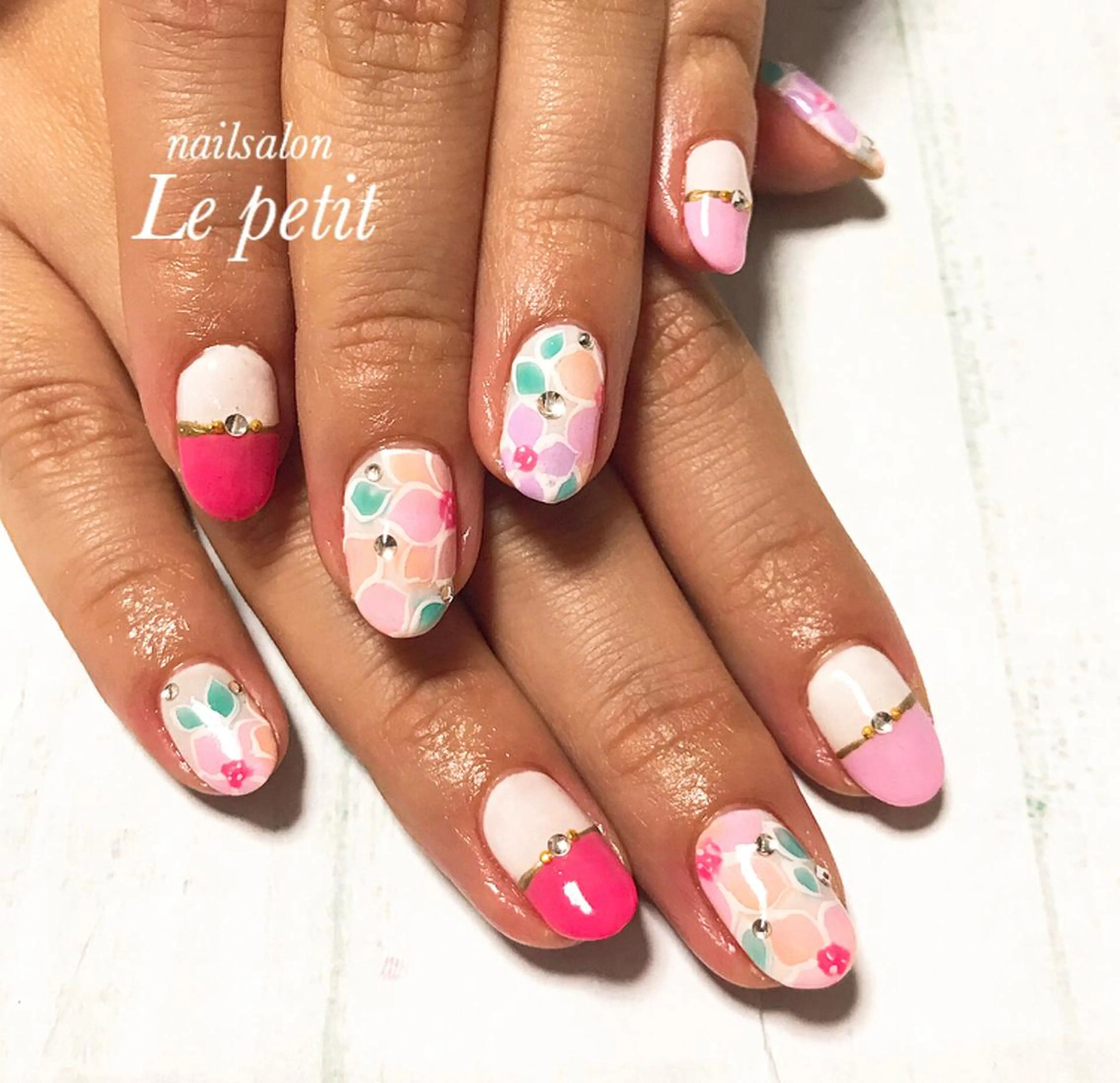 ネイル 石野 広佳のネイルデザイン