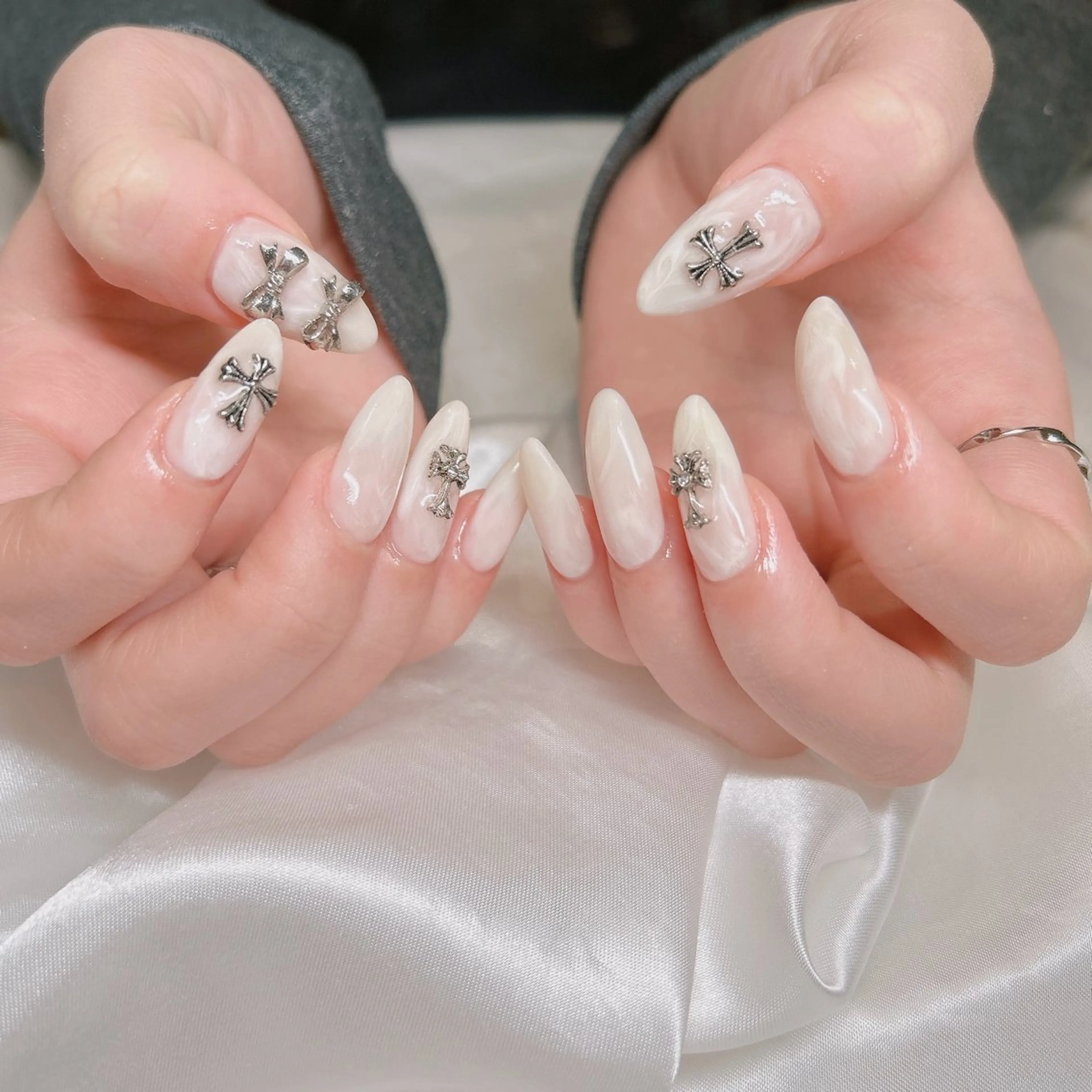 ネイル ハンドネイル junna ちょい個性派ネイルのネイルデザイン