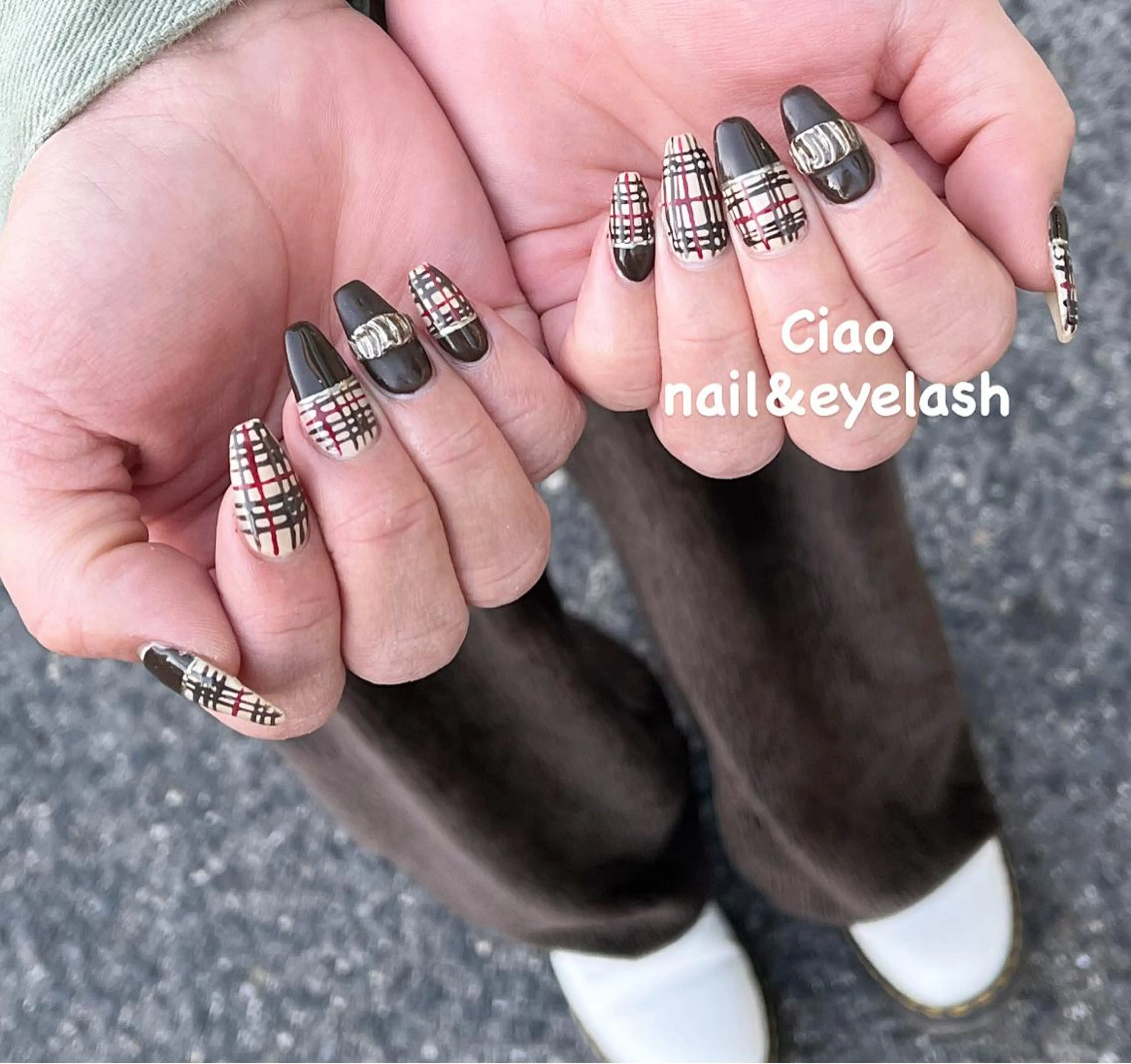 ネイル アートネイル ブラウン ジェルネイル シンプルネイル 冬ネイル #Amin所属・#Amin nail salonのネイルデザイン