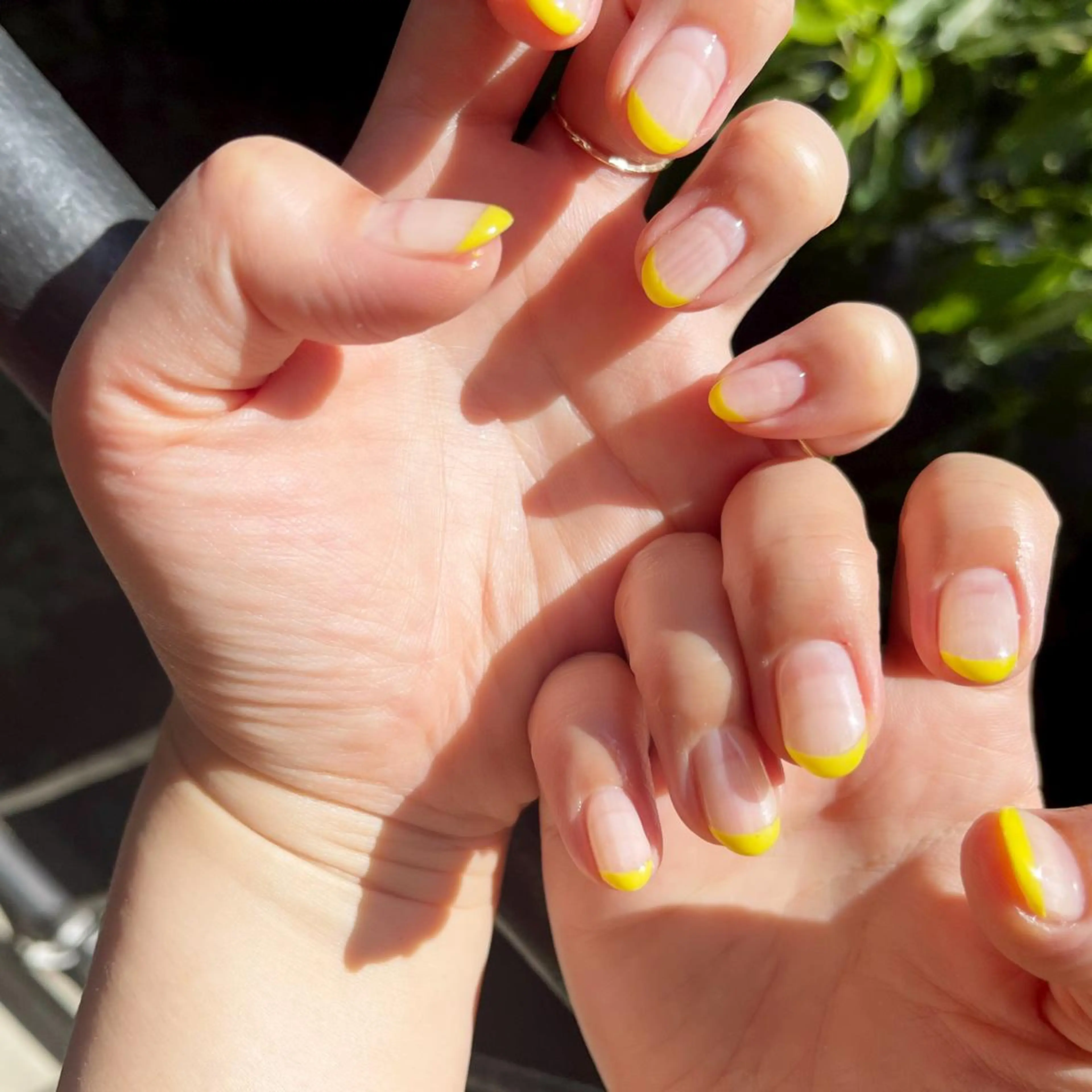 ネイル クリアネイル フレンチネイル 黄色 BINEL REINAのネイルデザイン