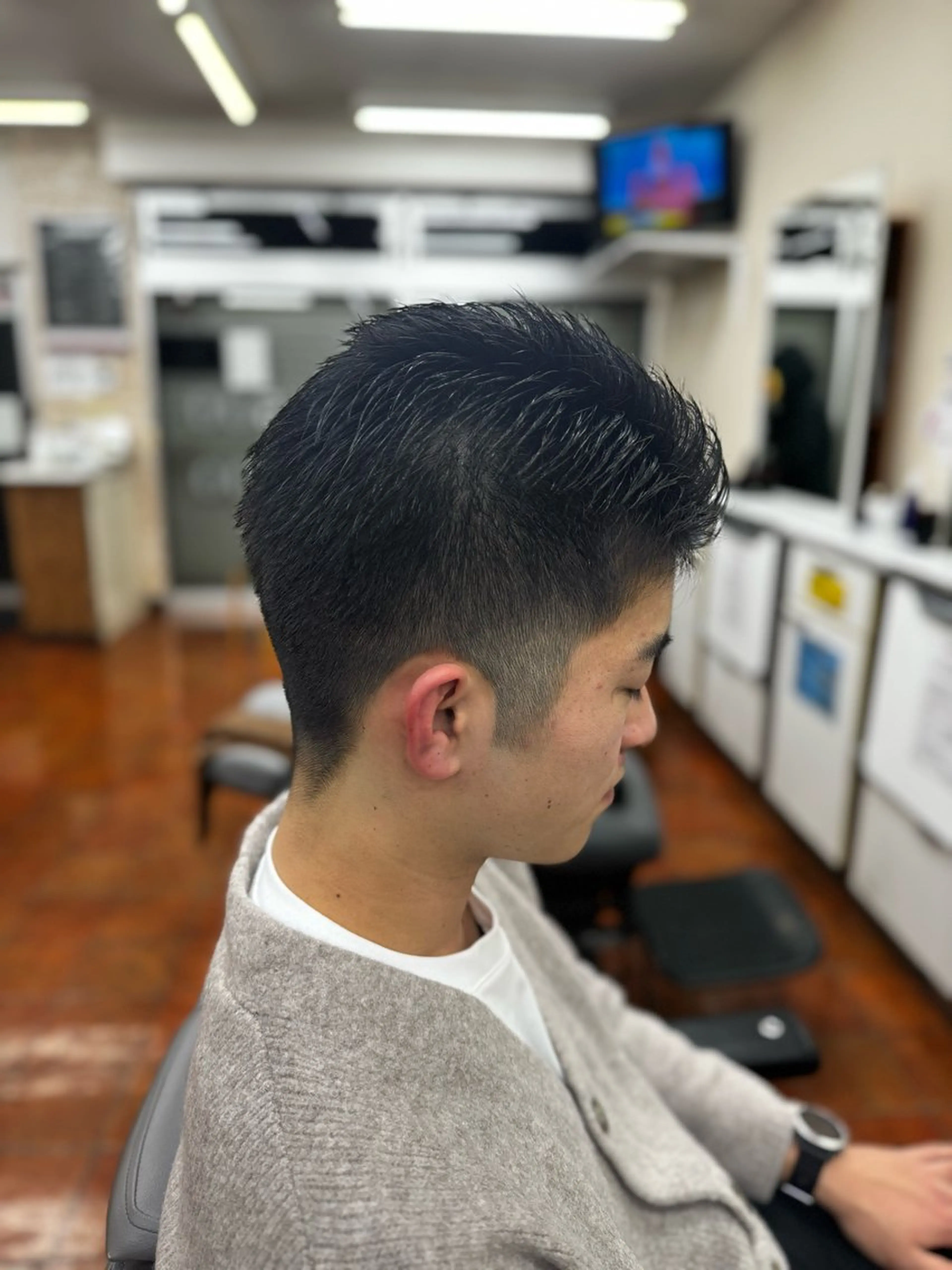 ミディアム メンズ カット ヘアセット ヘアーサロン・シルエット箱崎店所属・井尾 美空斗のヘアスタイル