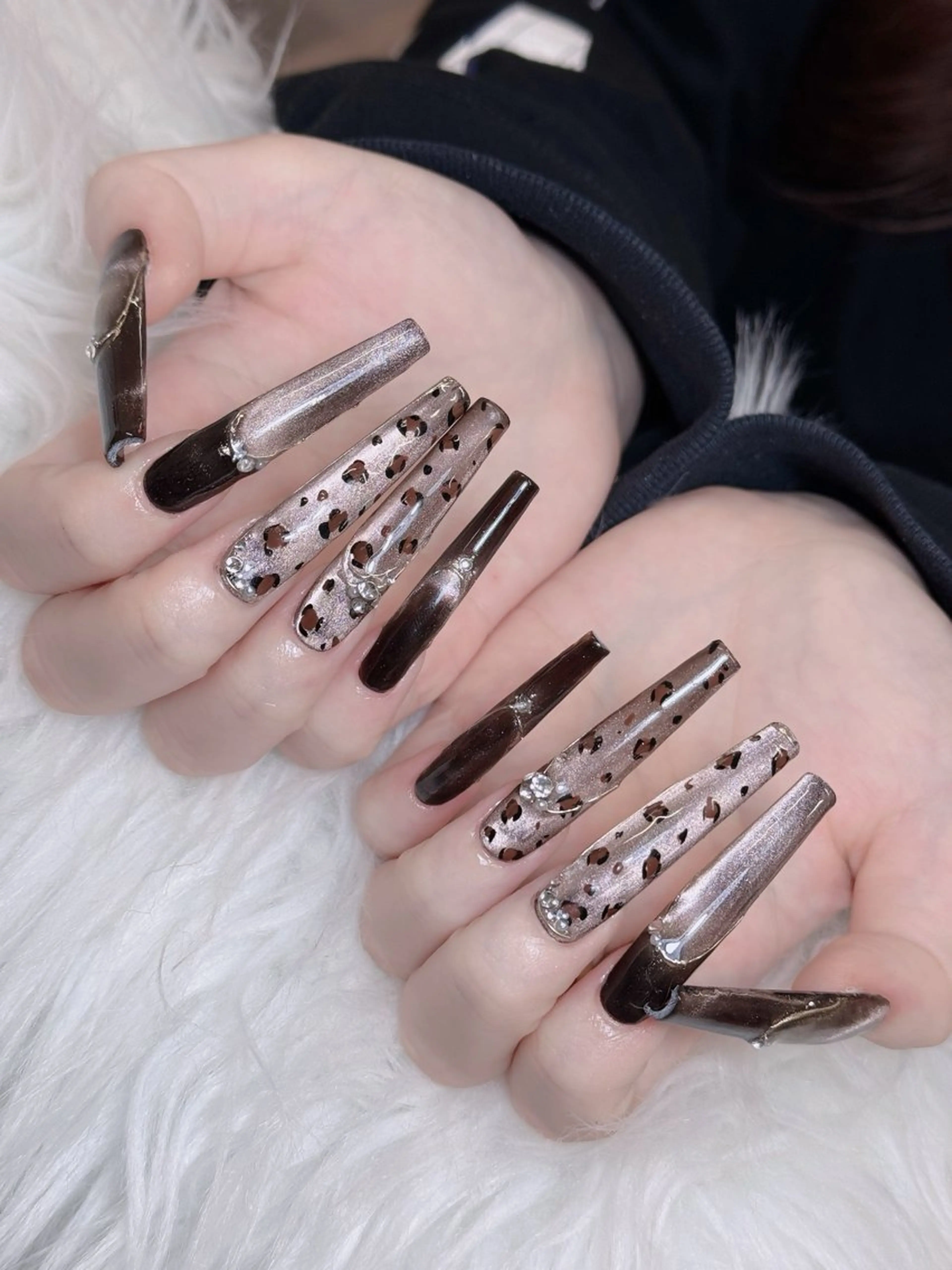 ネイル オーロラネイル チークネイル フットネイル フレンチネイル ハロウィン ハンドネイル Lumi Nail 新大久保3‘のネイルデザイン