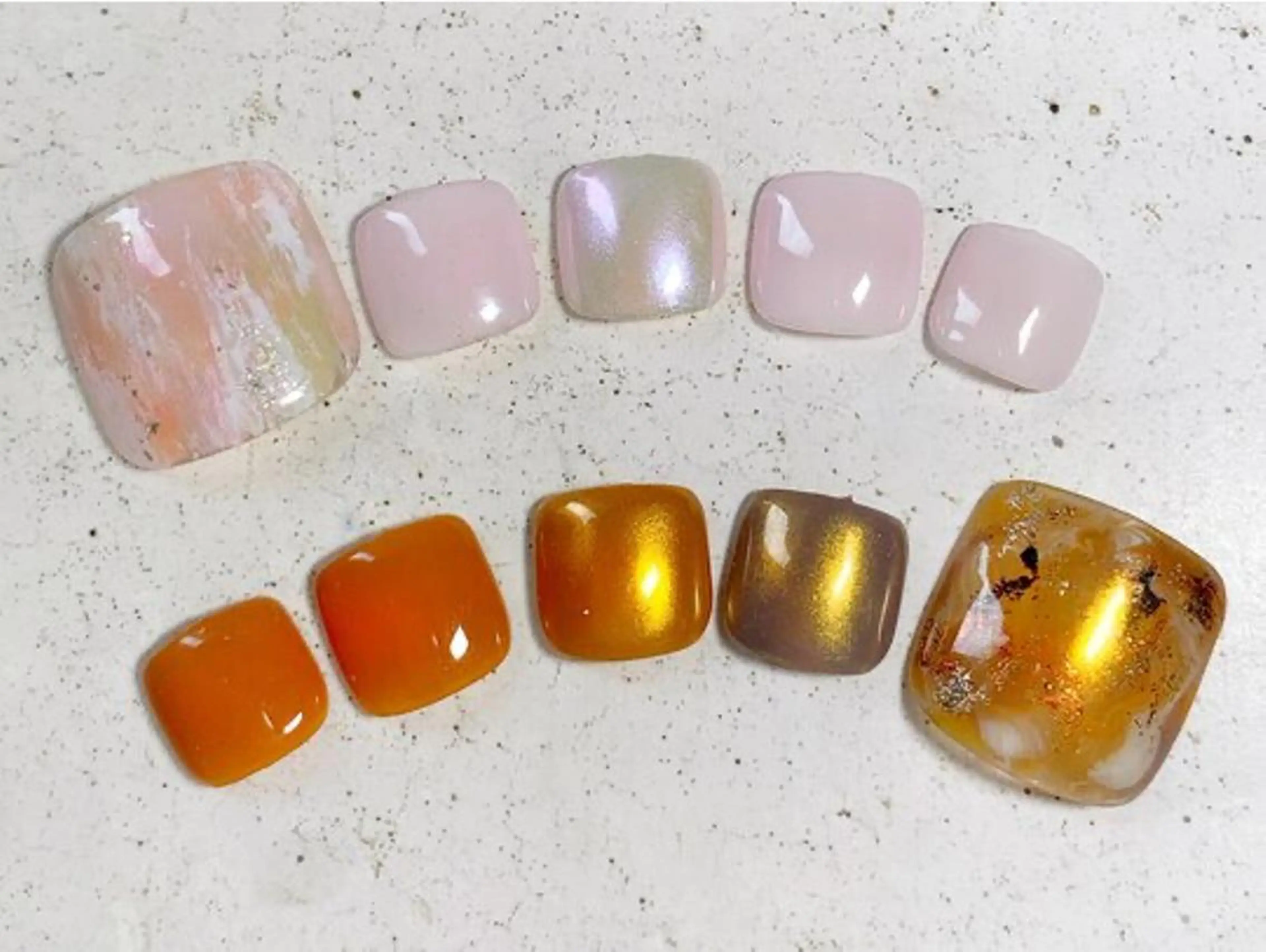 ネイル アイブロウ 眉カラー 眉毛ワックス脱毛 オーロラネイル クリアネイル 長さ出し 大塚眉毛|ハンドケア |肌管理の眉毛・アイブロウイメージ