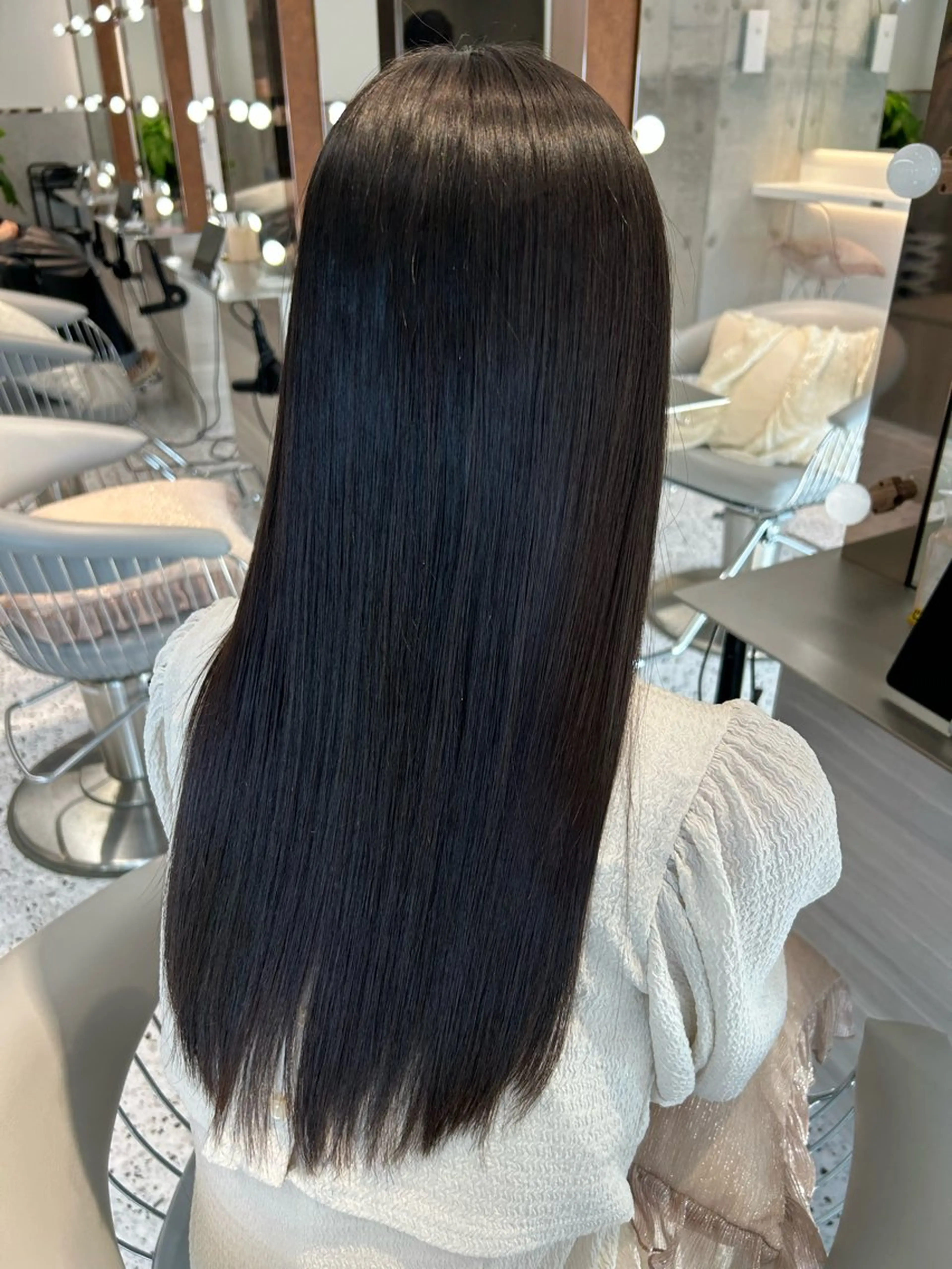 セミロング 切りっぱなしボブ アッシュ アッシュブラウン ボブ 髪質改善 ボブ/髪質改善 jionのヘアスタイル