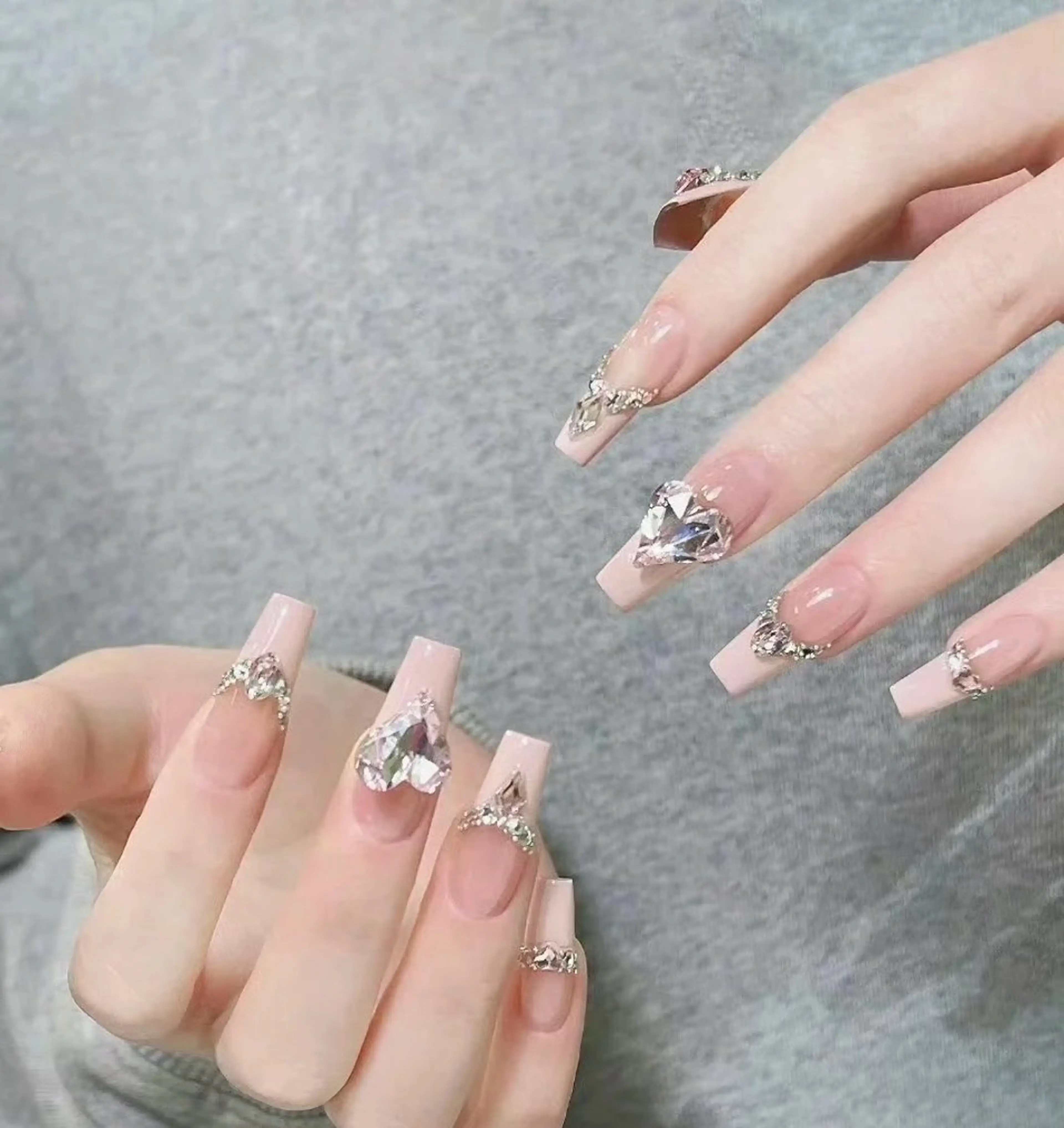 ネイル 高木 維麗絲のネイルデザイン