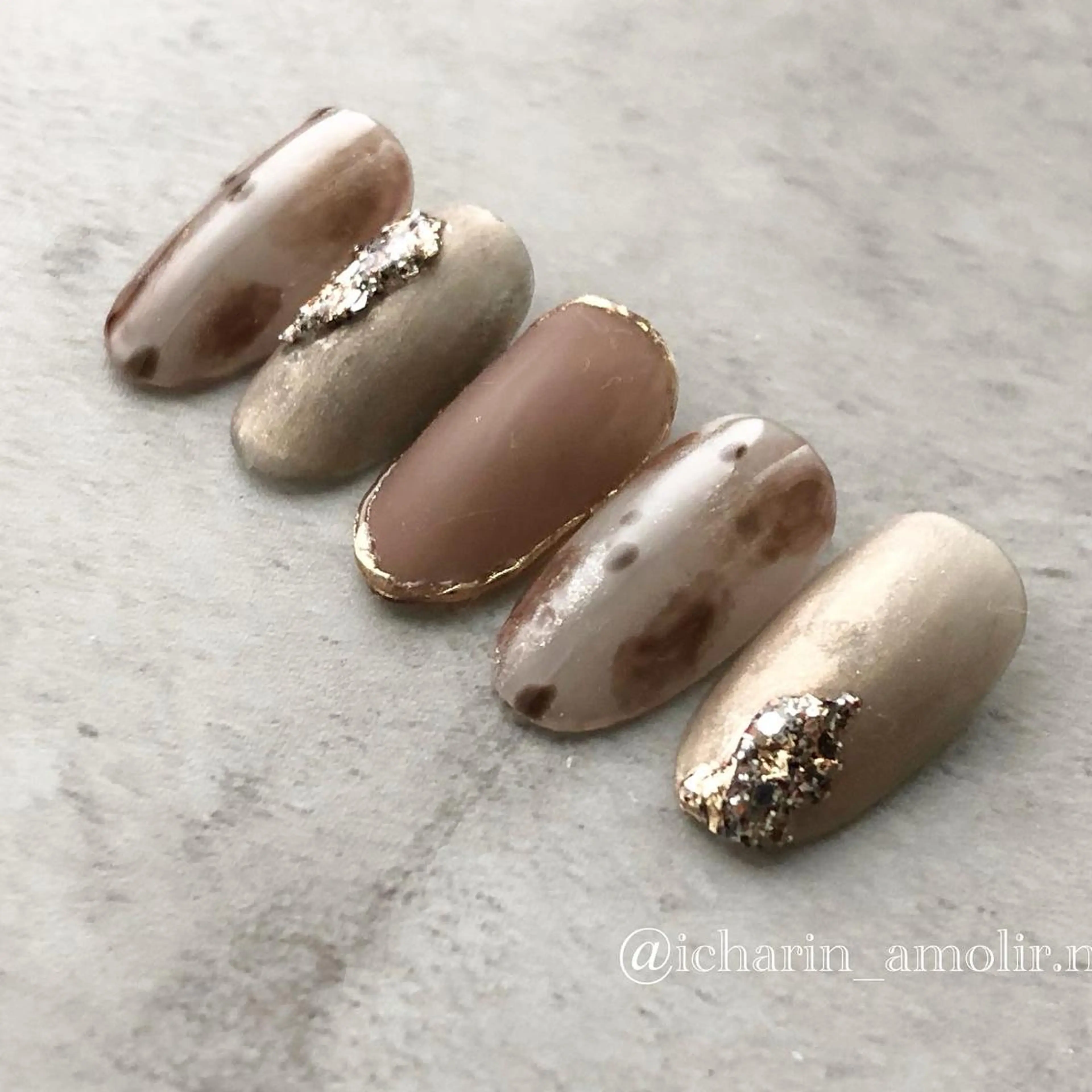 ネイル シンプルネイル EMIKOのネイルデザイン