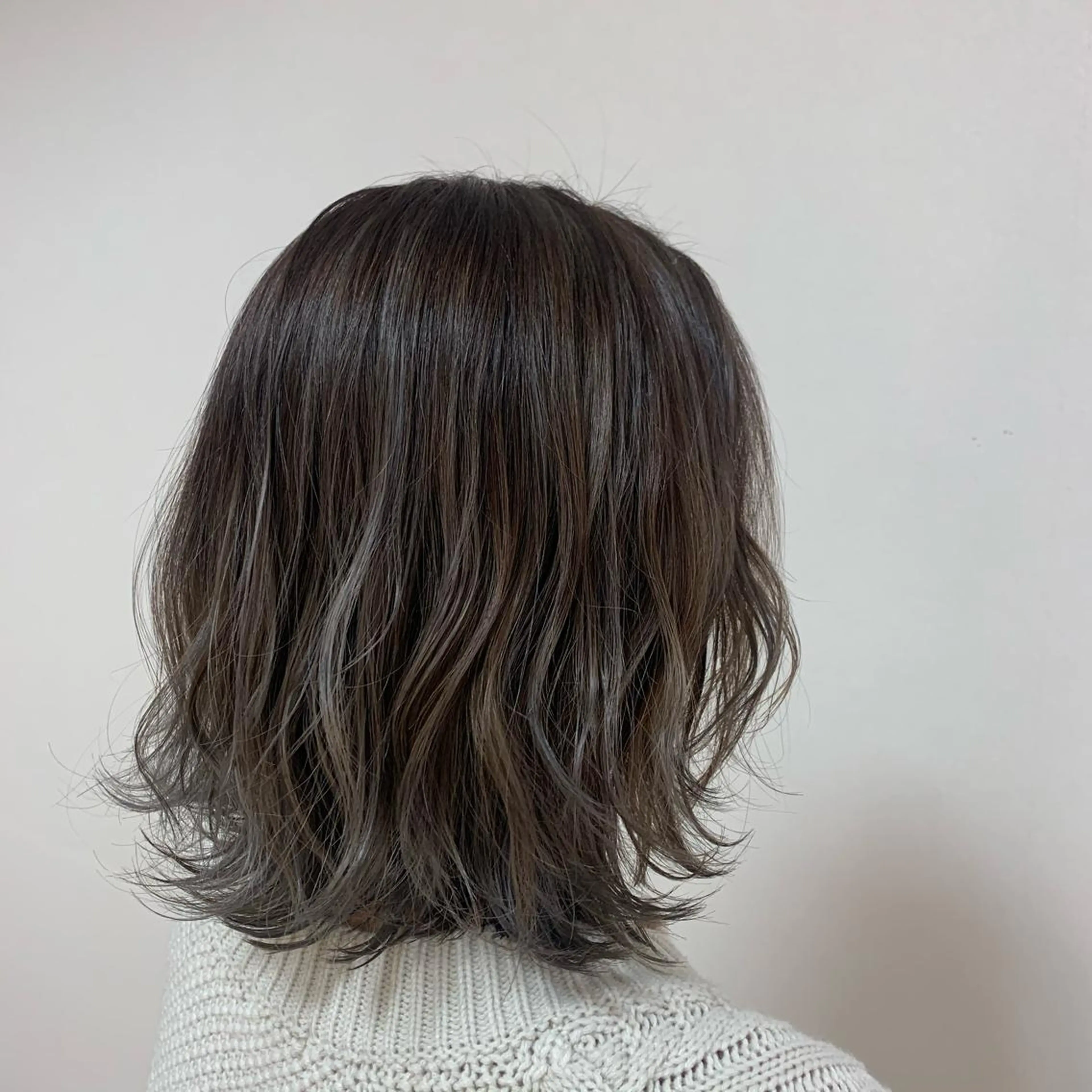 ミディアム カラー ヘアアレンジ ヘアカラー トリートメント 【Sweep】おじま のぞみのヘアスタイル