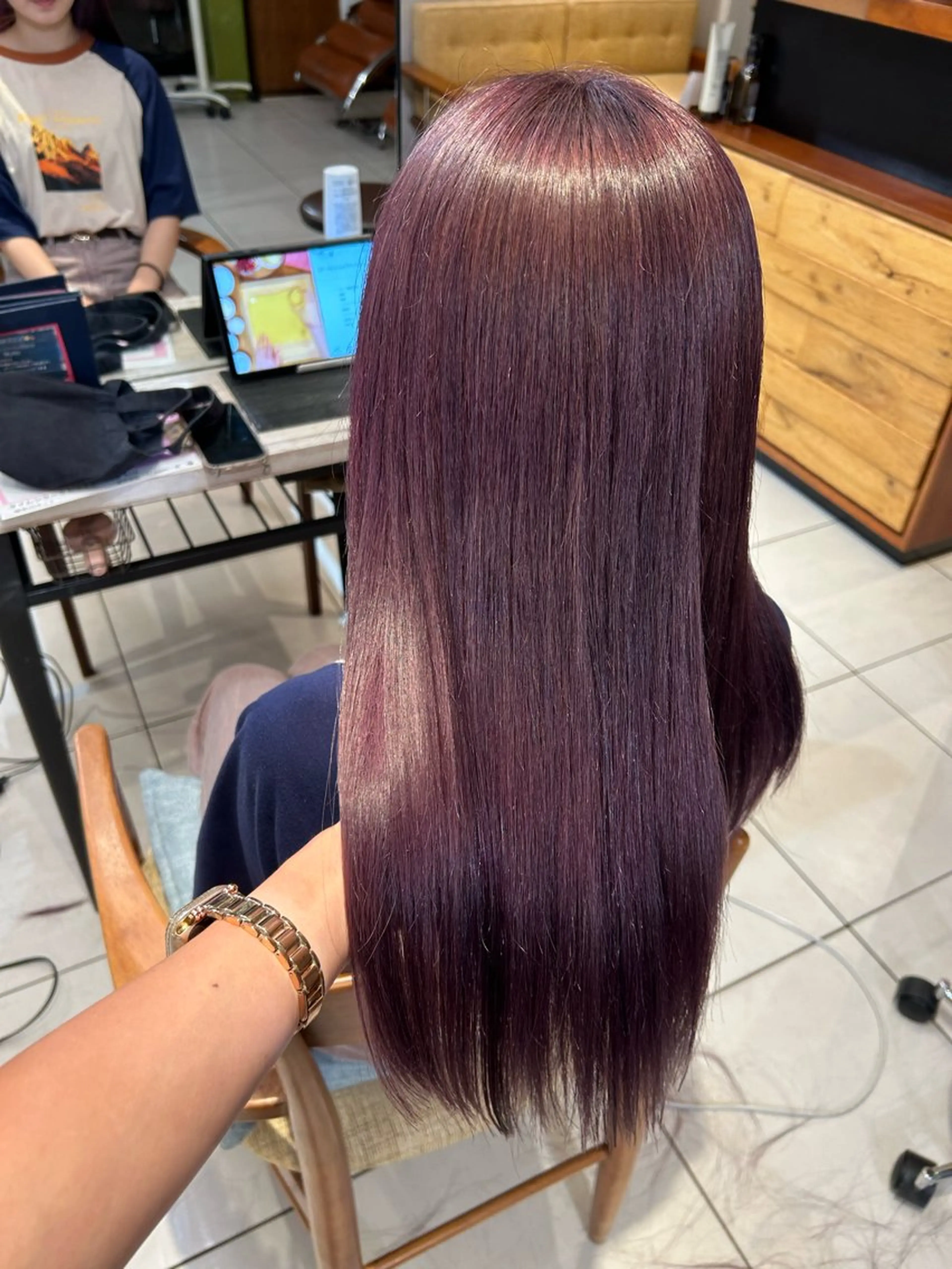 セミロング カラー ラベンダーカラー ヘアカラー トリートメント 艶カラー/耳つぼ/ 渡辺奈緒のその他イメージ