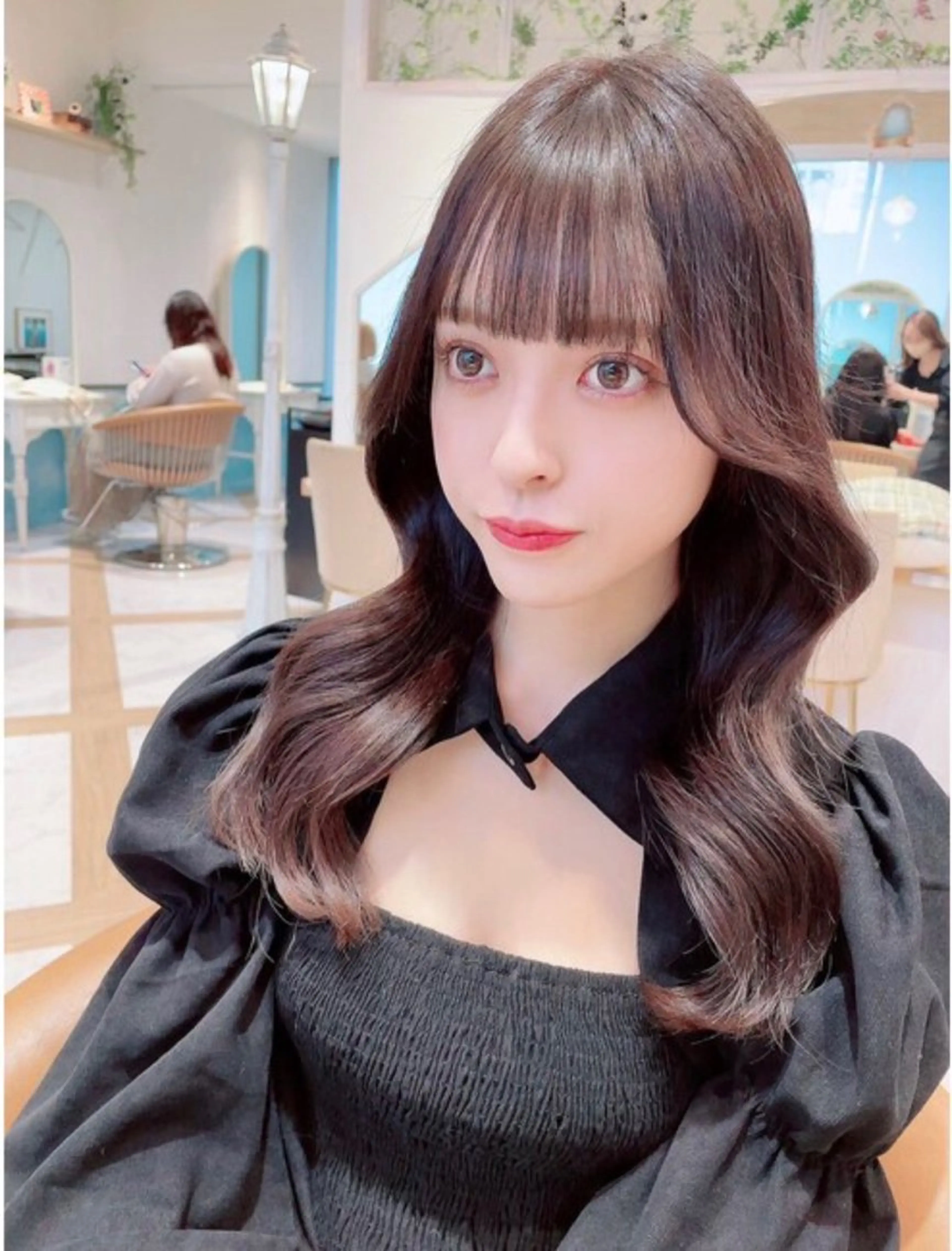 ロング 小嶋 真滋のヘアスタイル