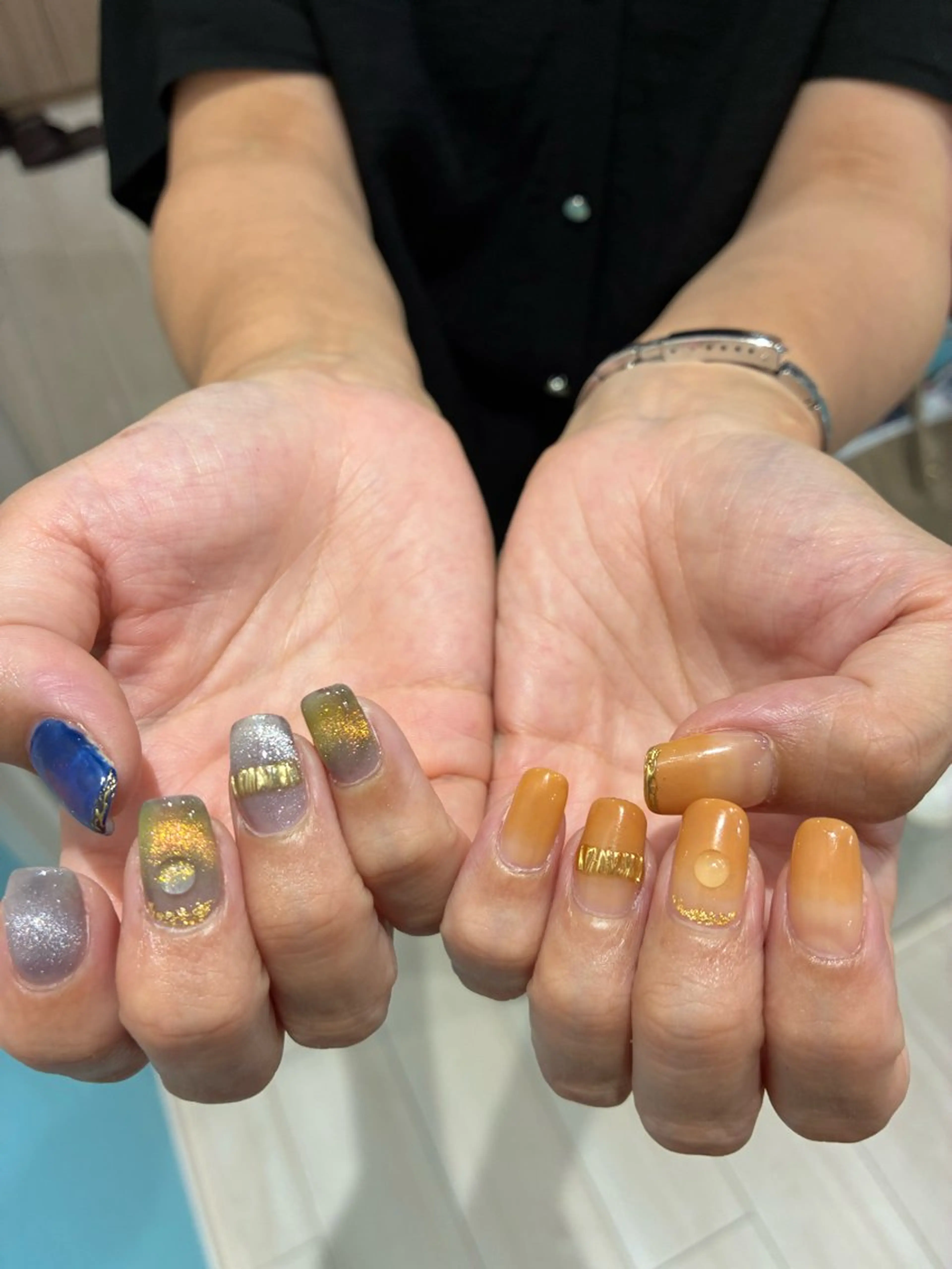 ネイル フラッシュネイル ガーリー マグネットネイル 持ち込み ニュアンスネイル ハンドネイル 13日3980円‼️ マグもデザインも◎のネイルデザイン