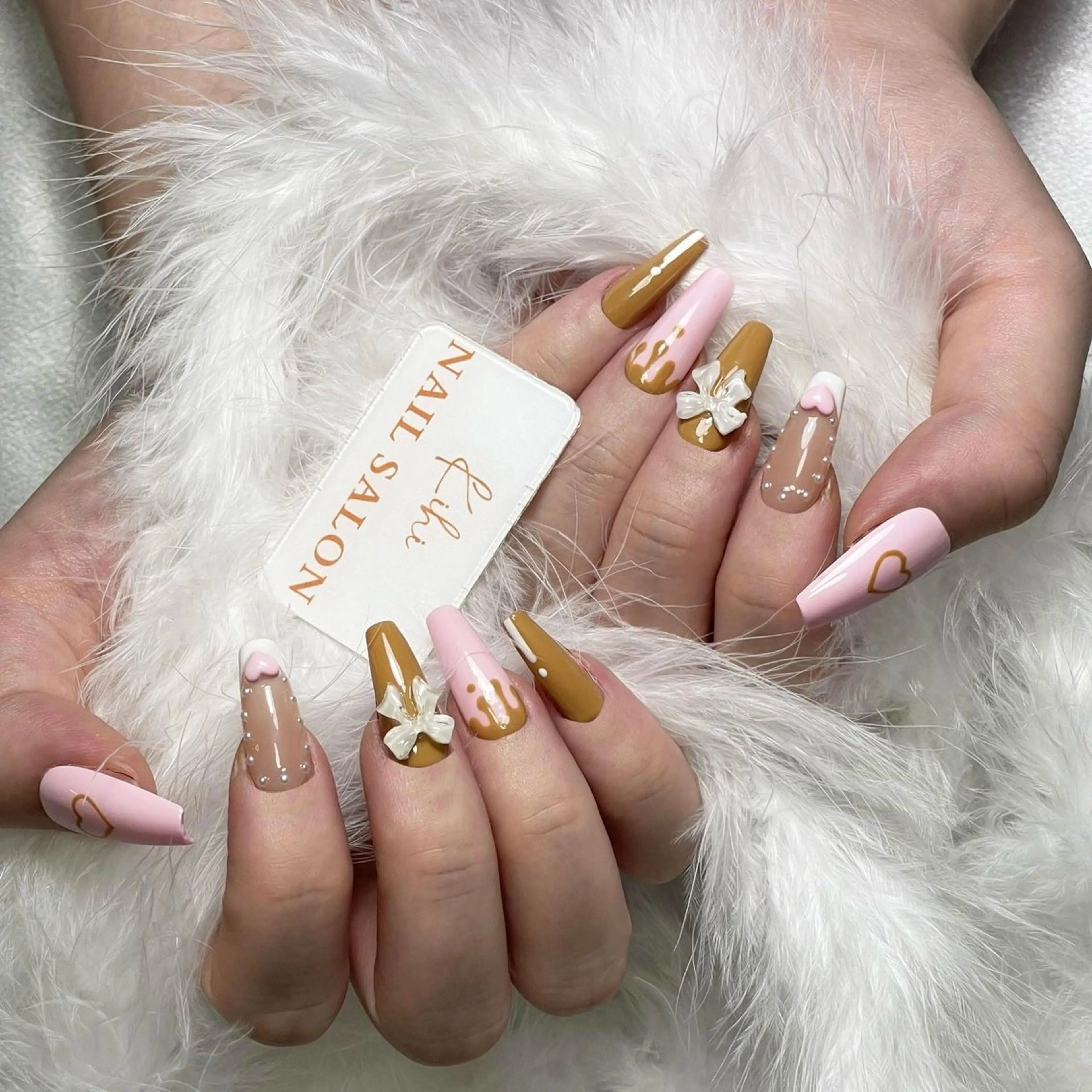 ネイル アートネイル フレンチネイル ジェルネイル グラデーション 韓国ネイル ハンドネイル 💕鈴木ユリ パラジェル/オフ無料のネイルデザイン