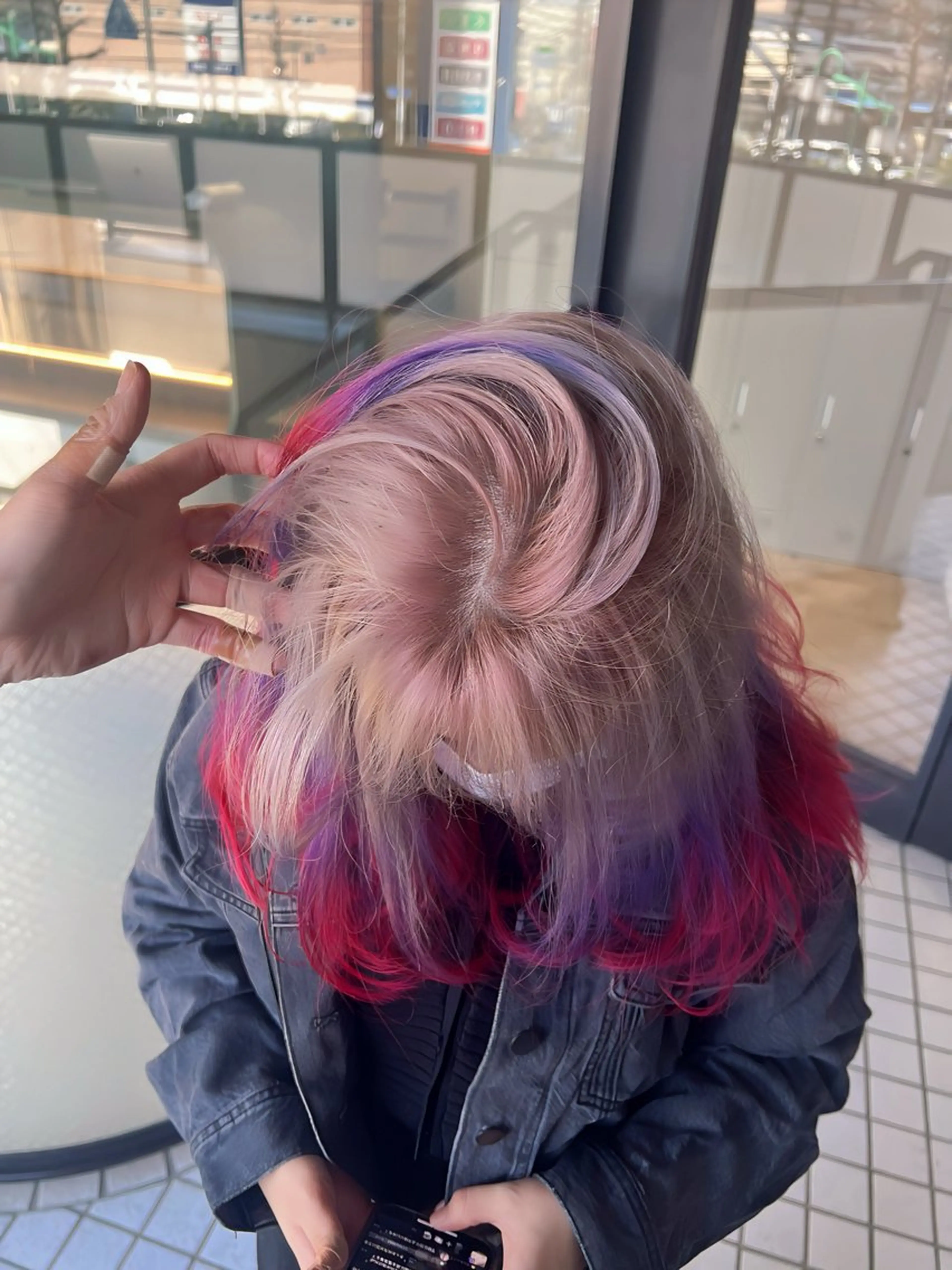 カラー ブリーチ デザインカラー 今が1番似合う自分に /志音のヘアスタイル