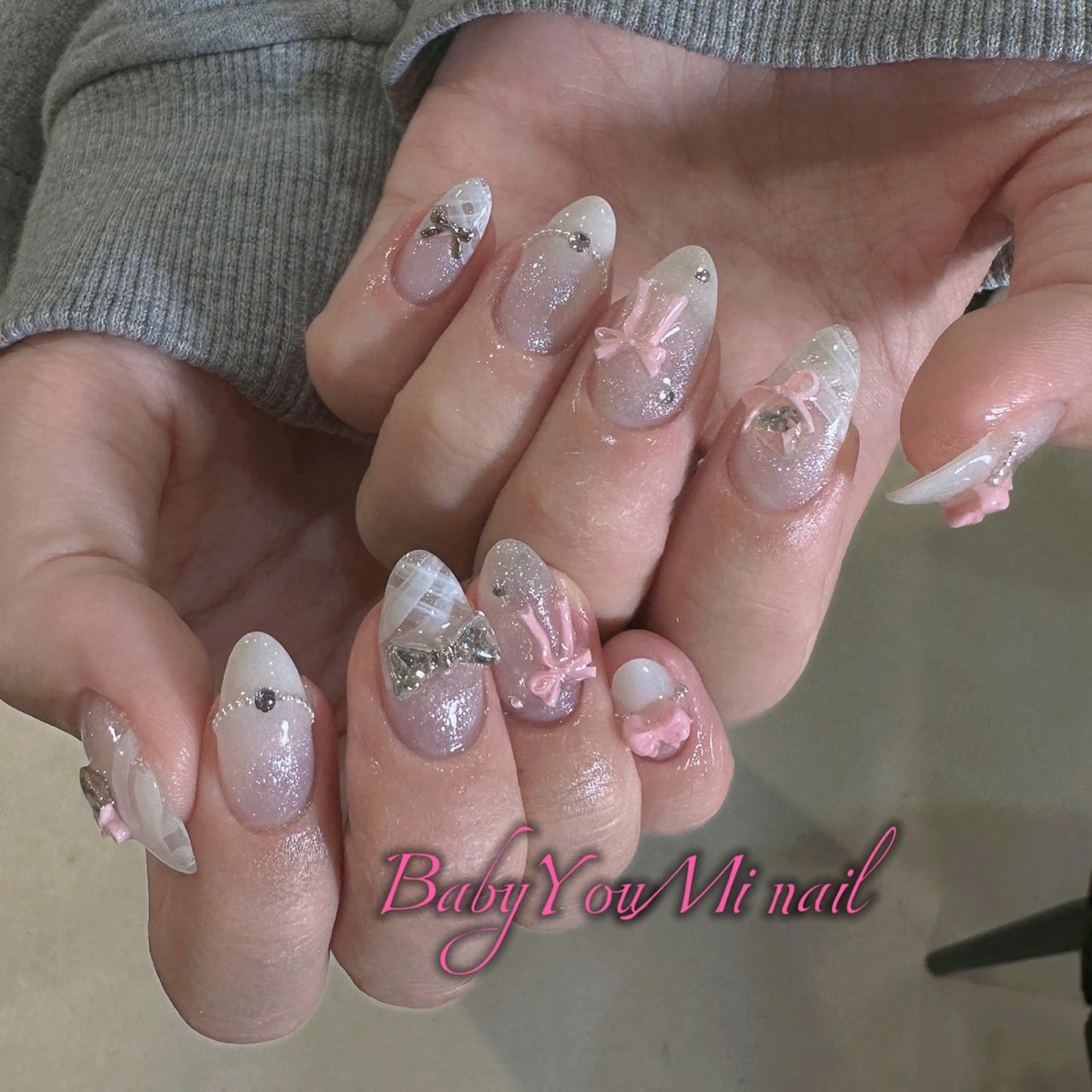 ネイル オーロラネイル フラワーネイル フットネイル フレンチネイル ジェルネイル ハンドネイル Oomiya 服部のネイルデザイン