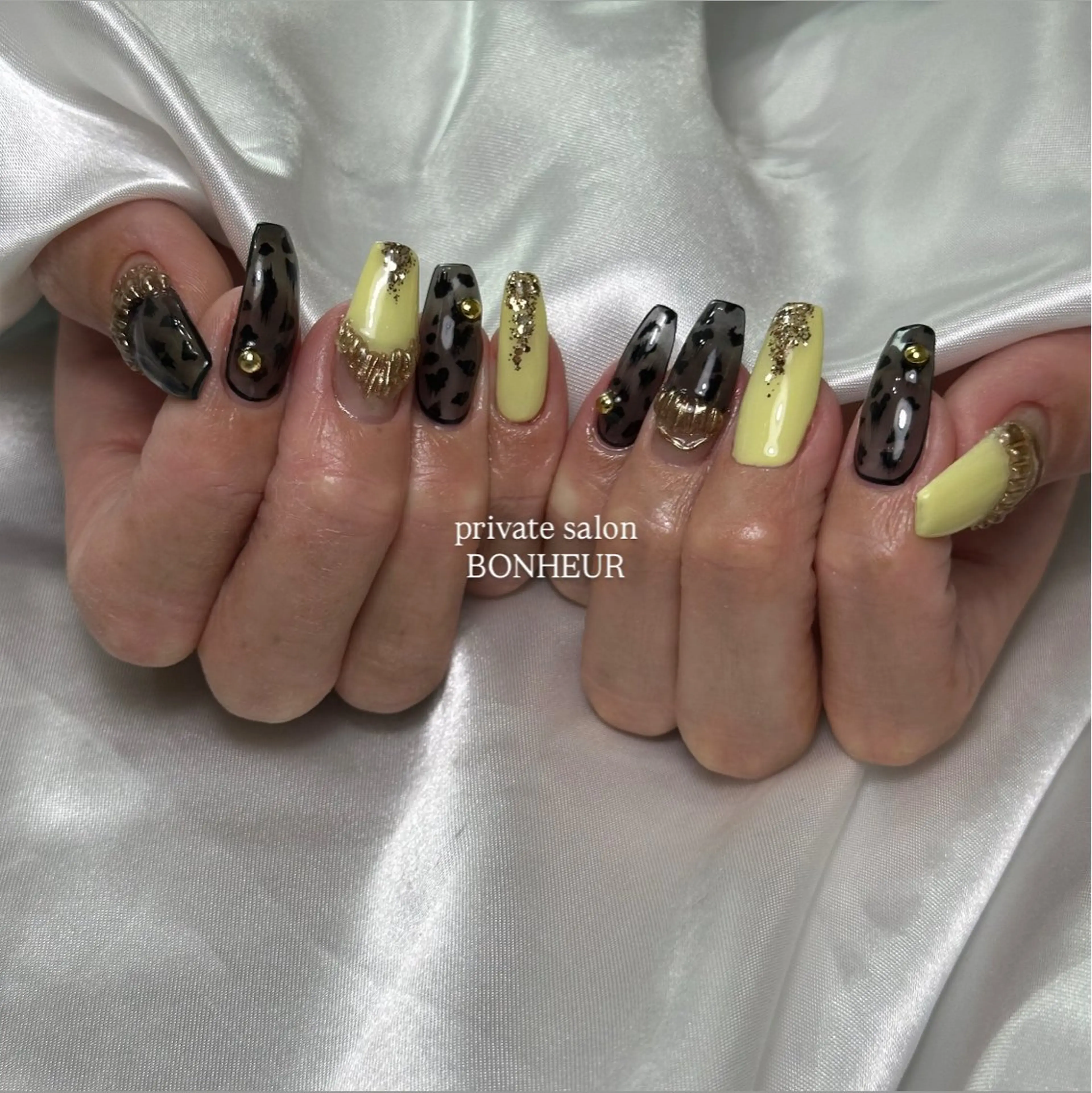 ネイル ハンドネイル BONHEUR Annaのネイルデザイン