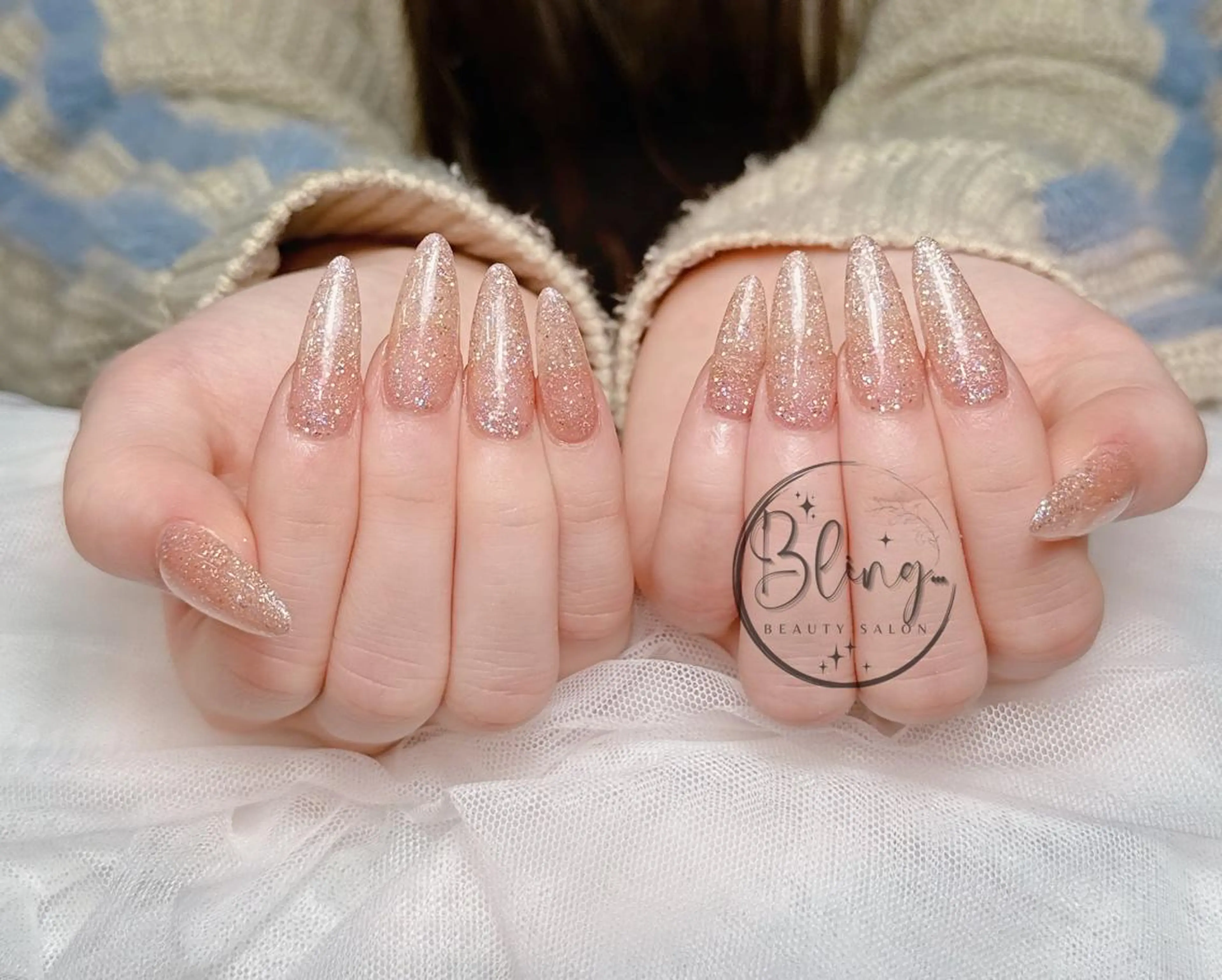 ロング 韓国風ヘア ハンドネイル Bling Salonのネイルデザイン