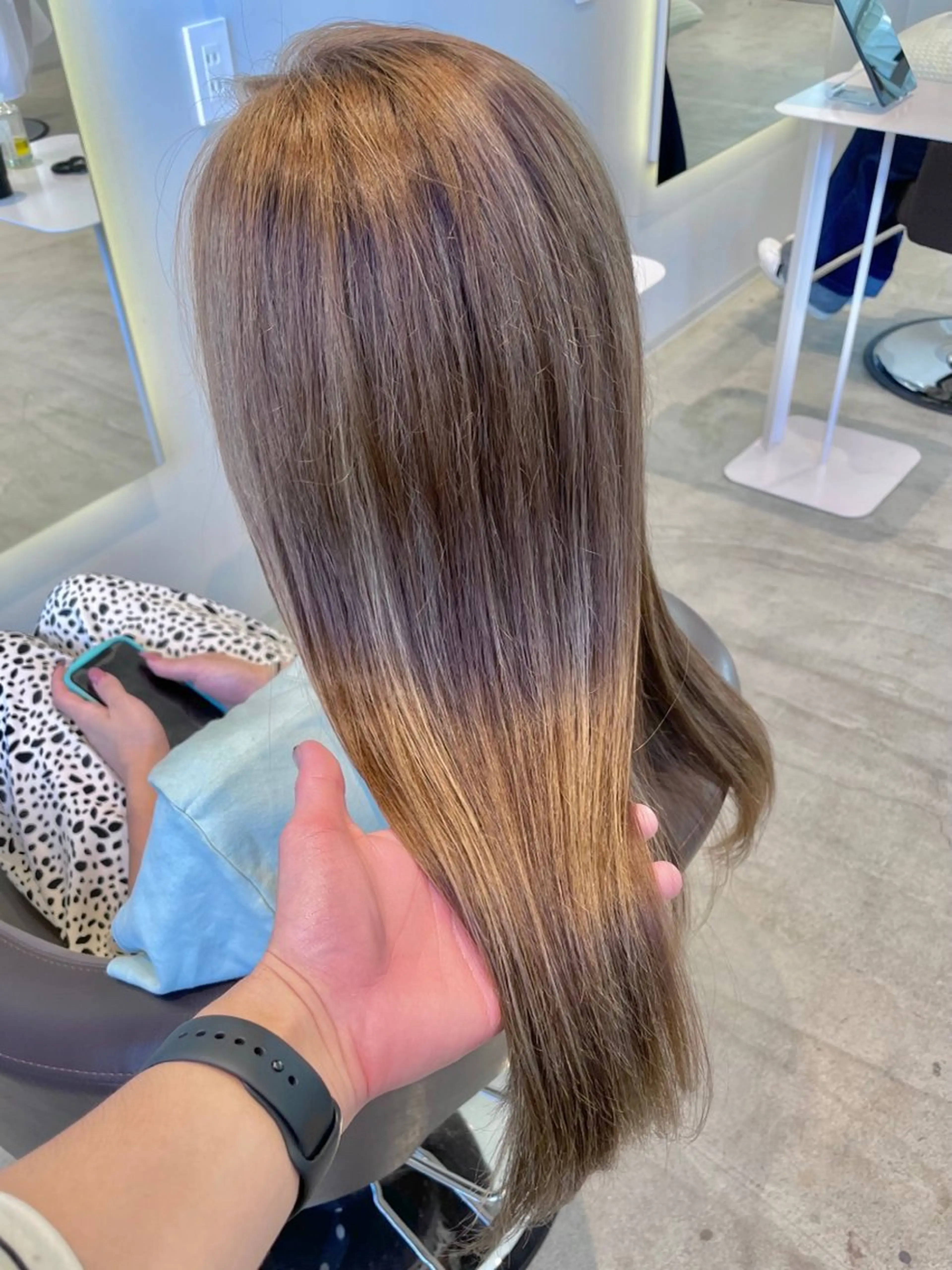 カラー OCHIAI KEISUKEのヘアスタイル