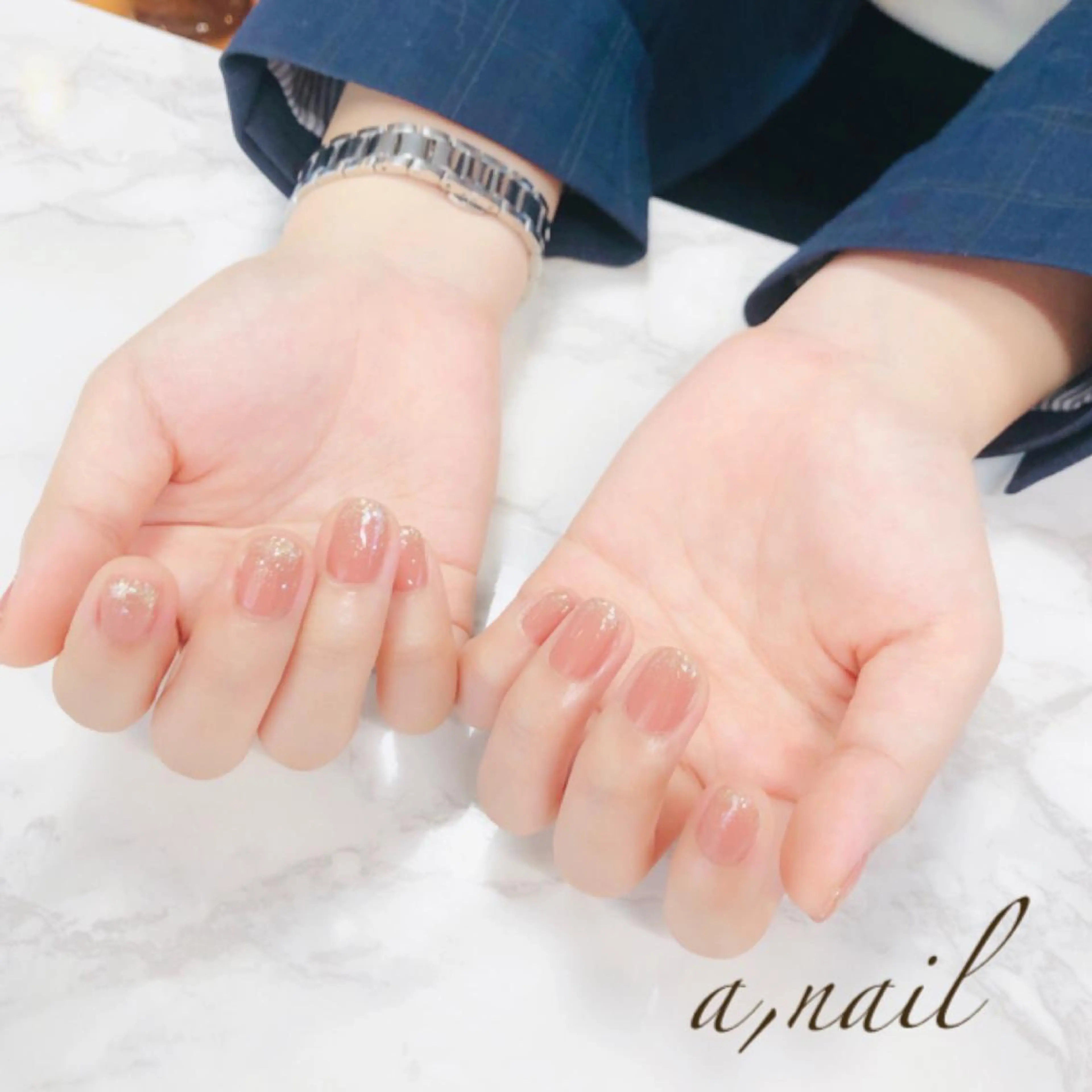 ネイル フットネイル ジェルネイル グラデーション ラメ(グリッター) ラメグラデーション ハンドネイル ネイルサロン エーネイルのネイルデザイン