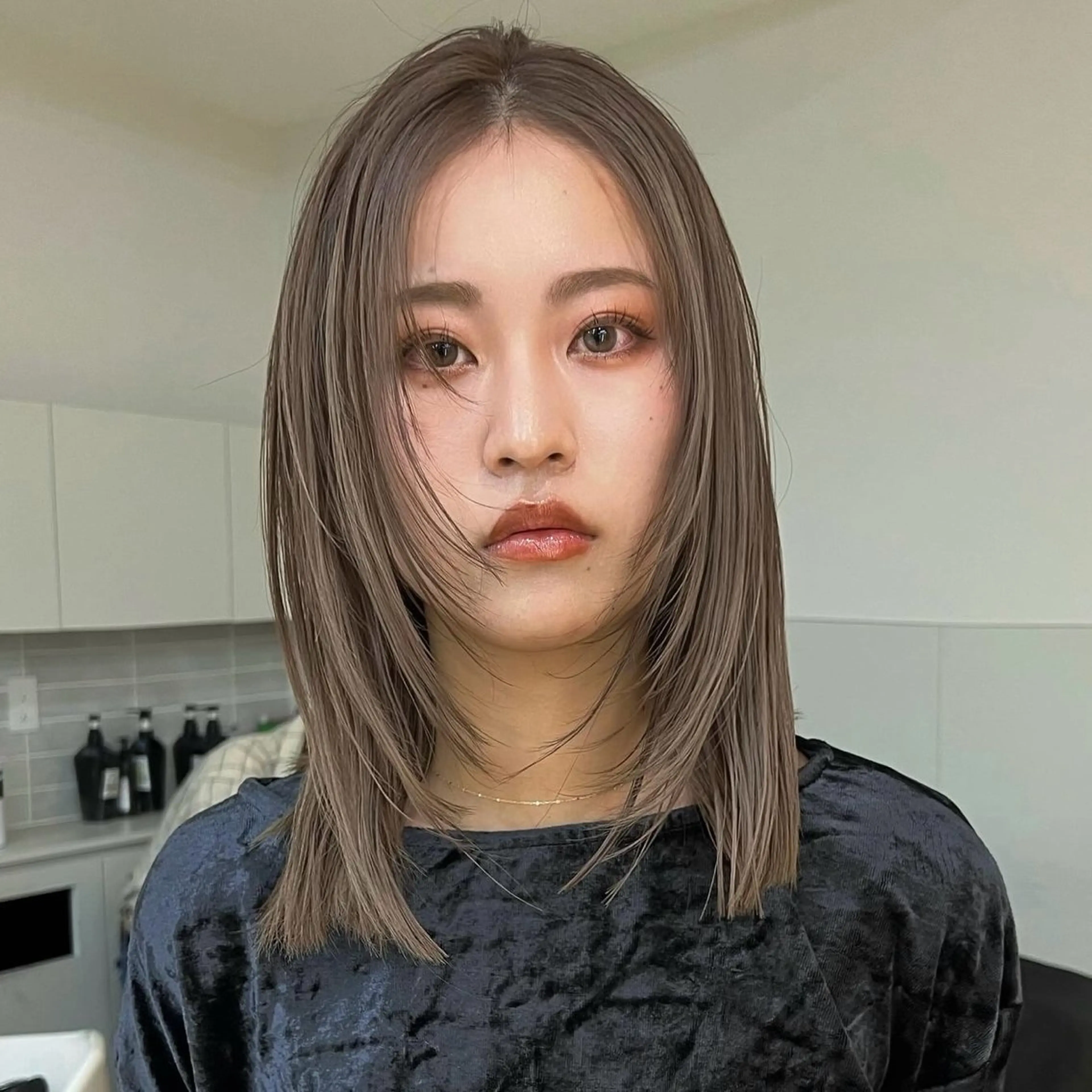 ロング カラー 顔まわりレイヤー ハッシュカット ハイレイヤー 韓国風ヘア レイヤーカット レイヤーカット ハッシュカットのヘアスタイル