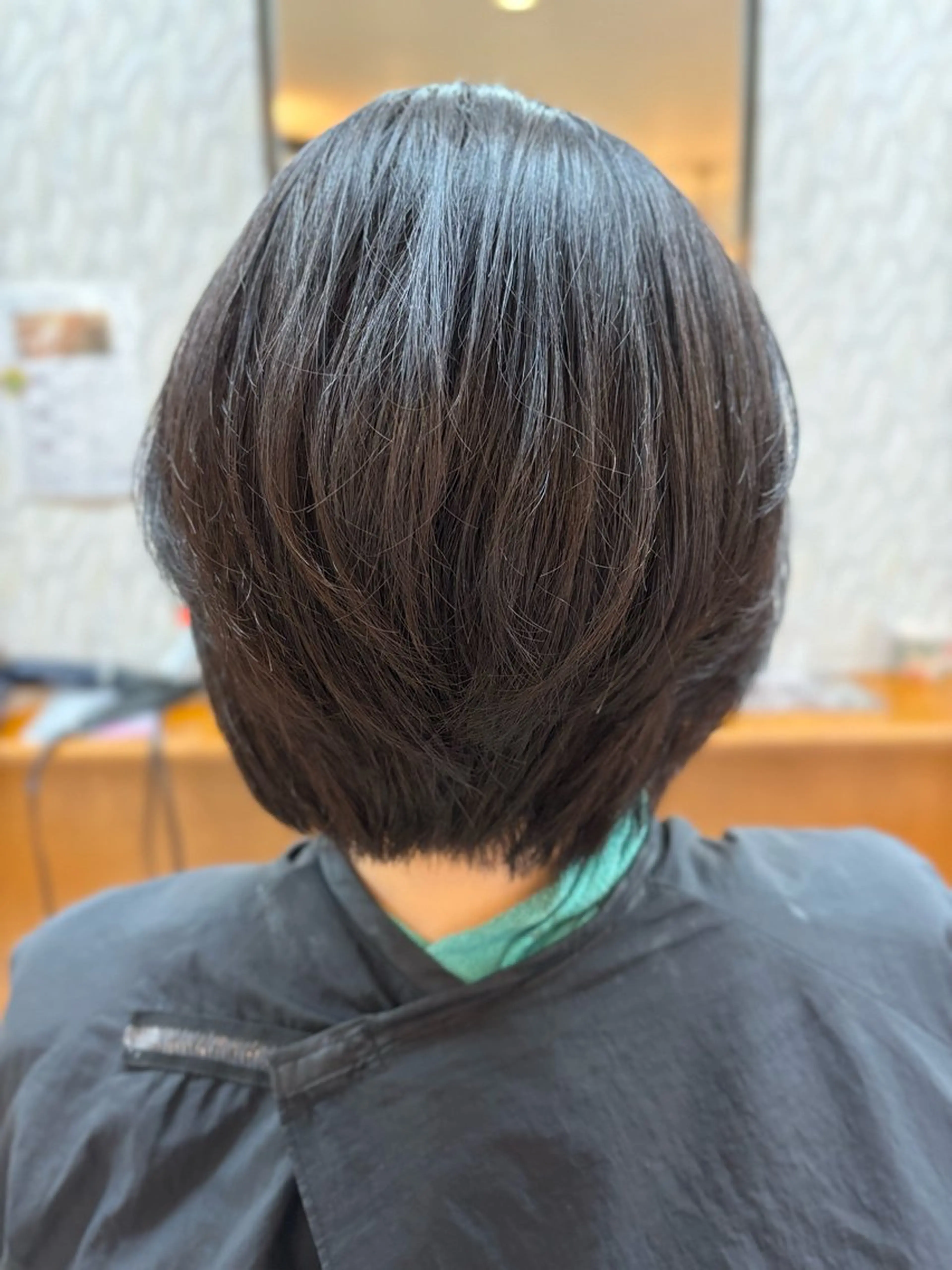 ショート カラー カット パーマ 亀山 来未のヘアスタイル