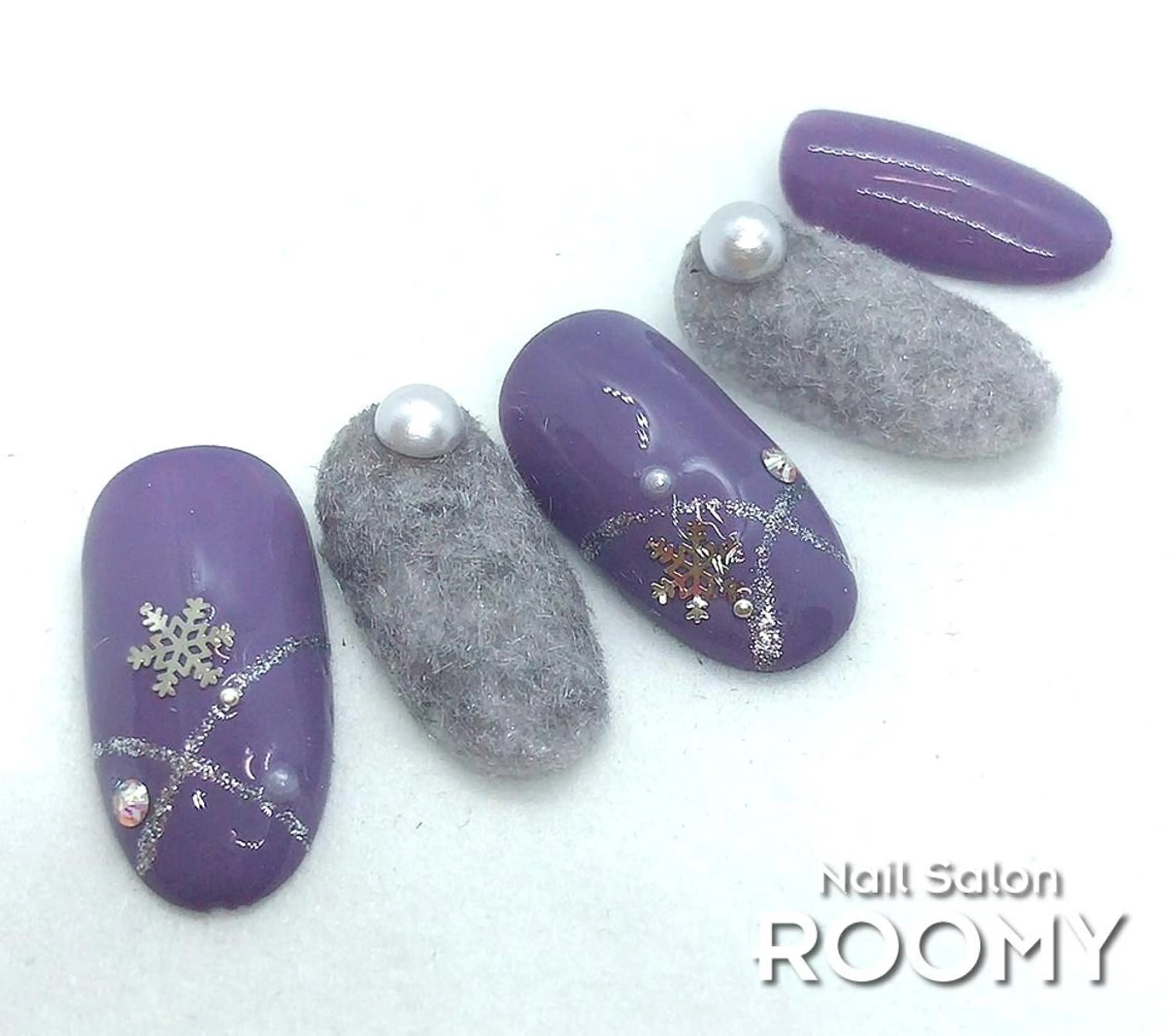 ネイル イワサキ  のネイルデザイン