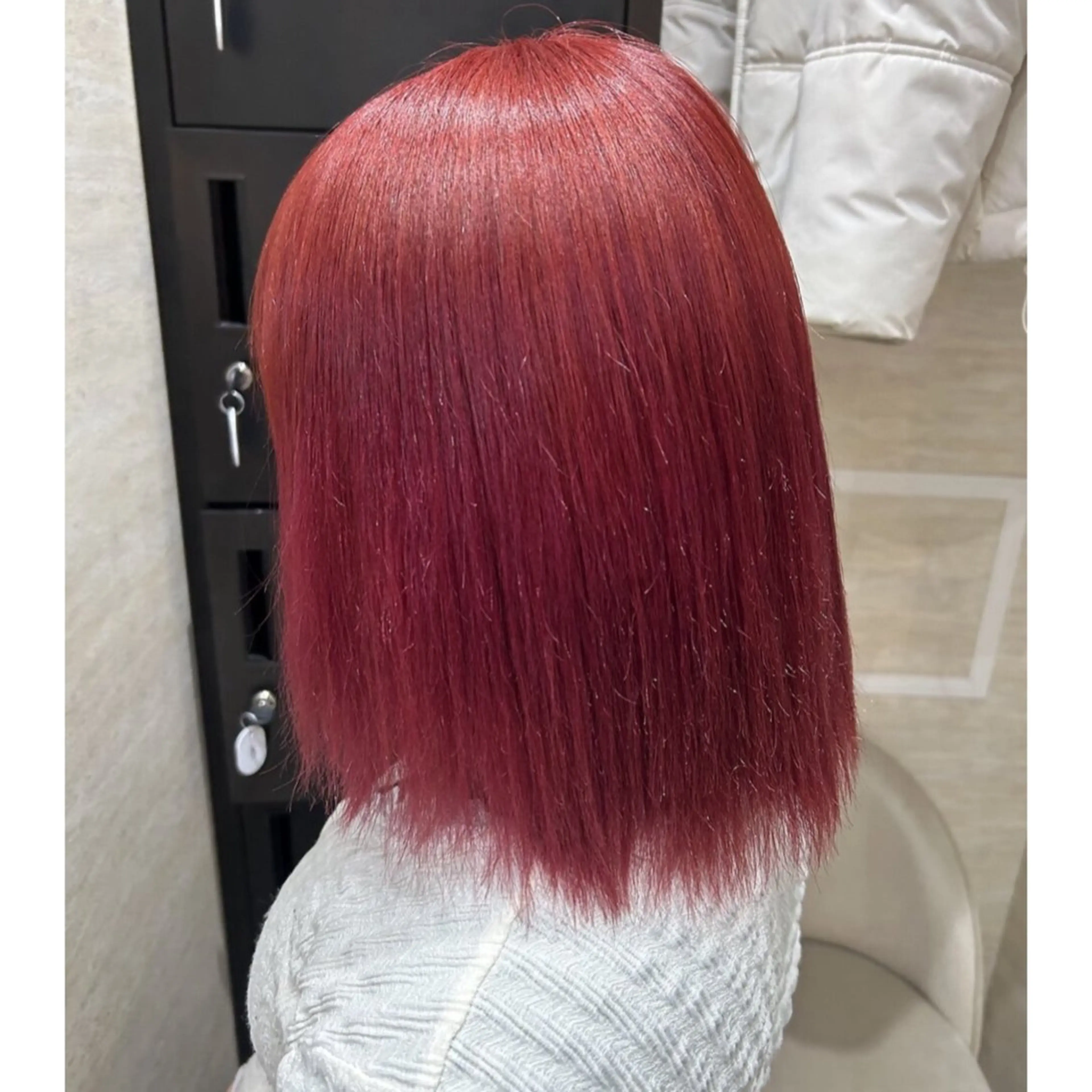 ミディアム 🐈‍⬛momo🐾 ダブルカラーのヘアスタイル