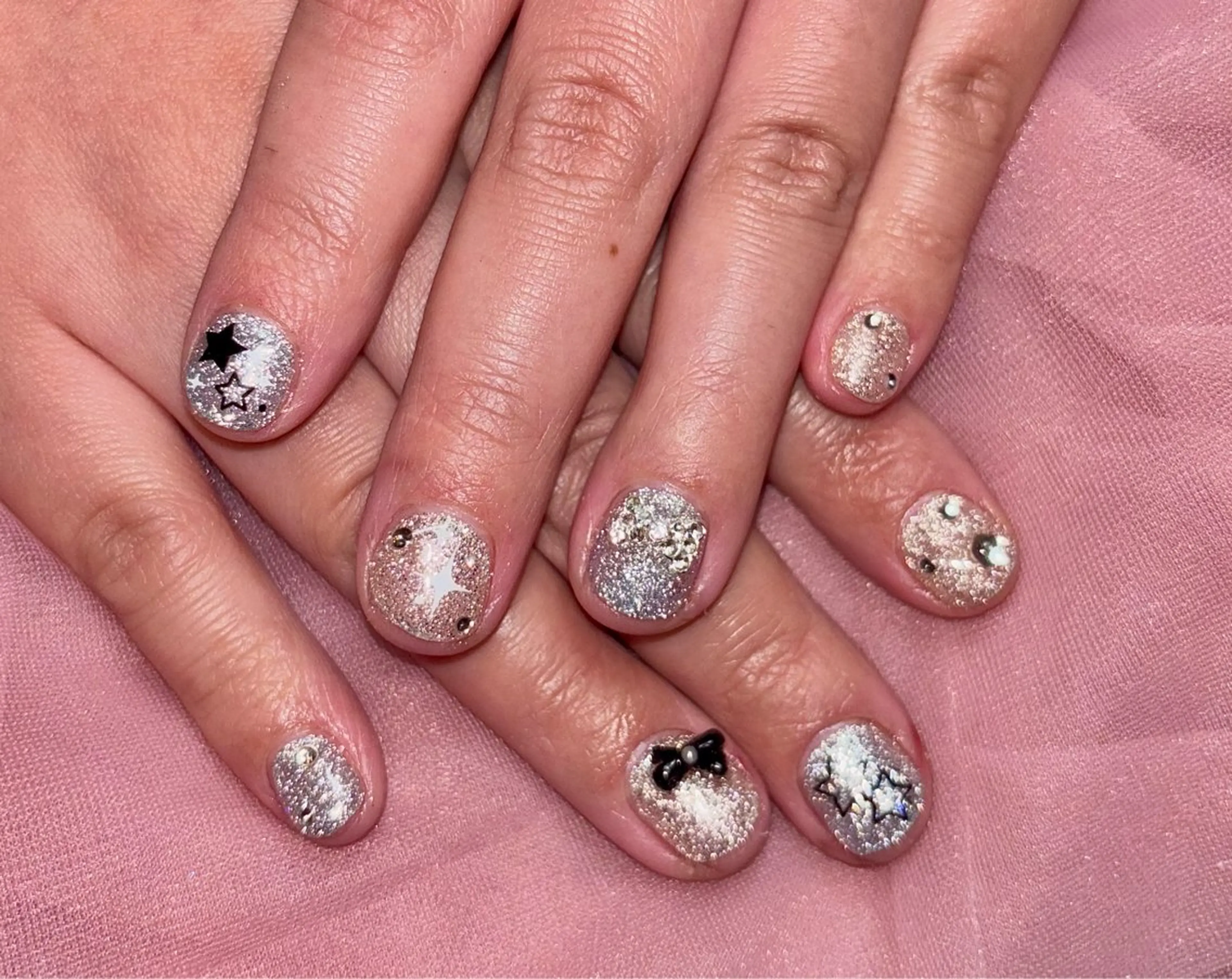 ネイル ハンドネイル 𝐁𝐞𝐥𝐥 𝐦𝐞のネイルデザイン