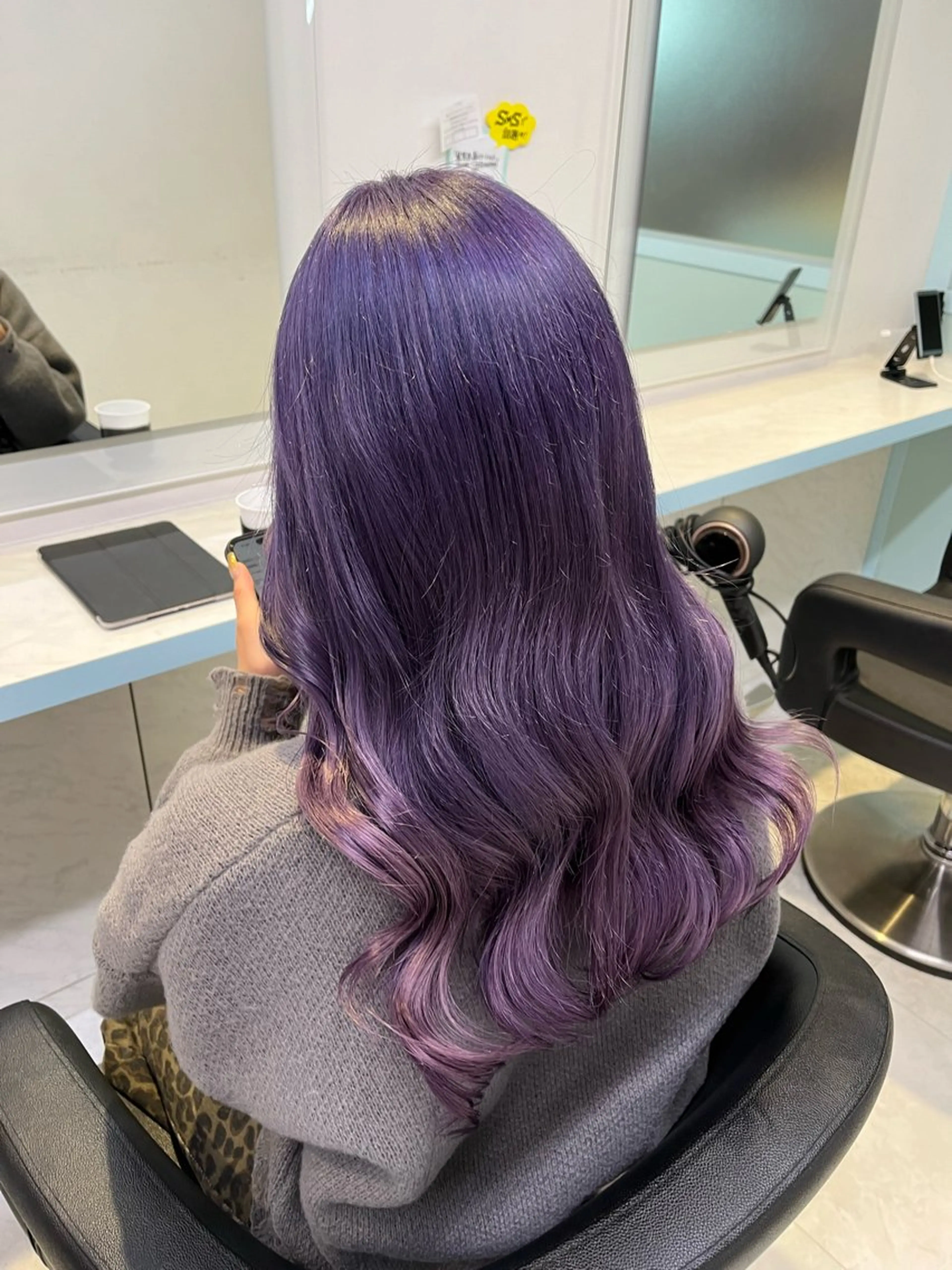 セミロング カラー ヘアカラー トリートメント ブリーチカラー 🩵MIZUKIのヘアスタイル