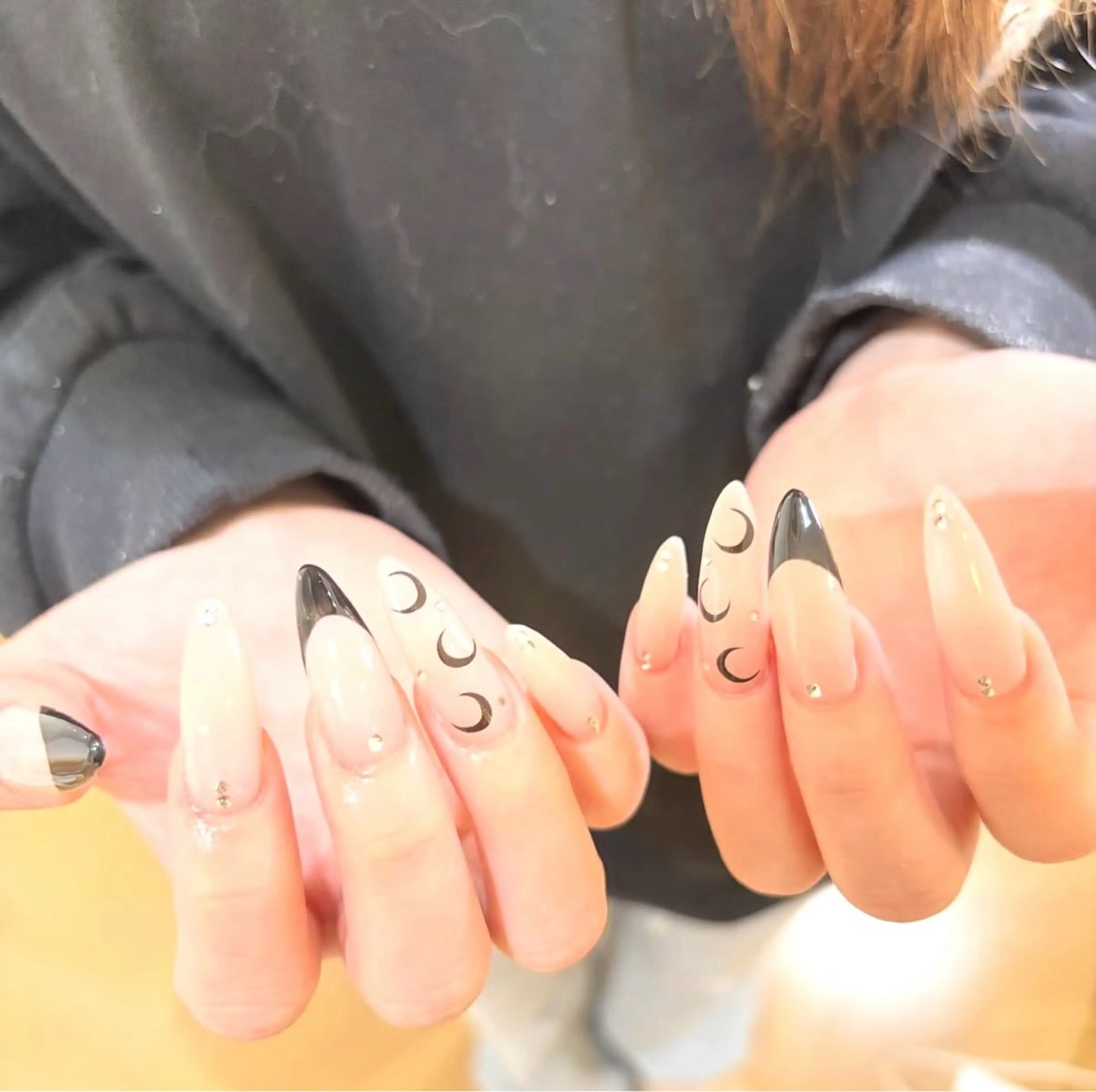 ネイル ハンドネイル 出村谷 海月のネイルデザイン