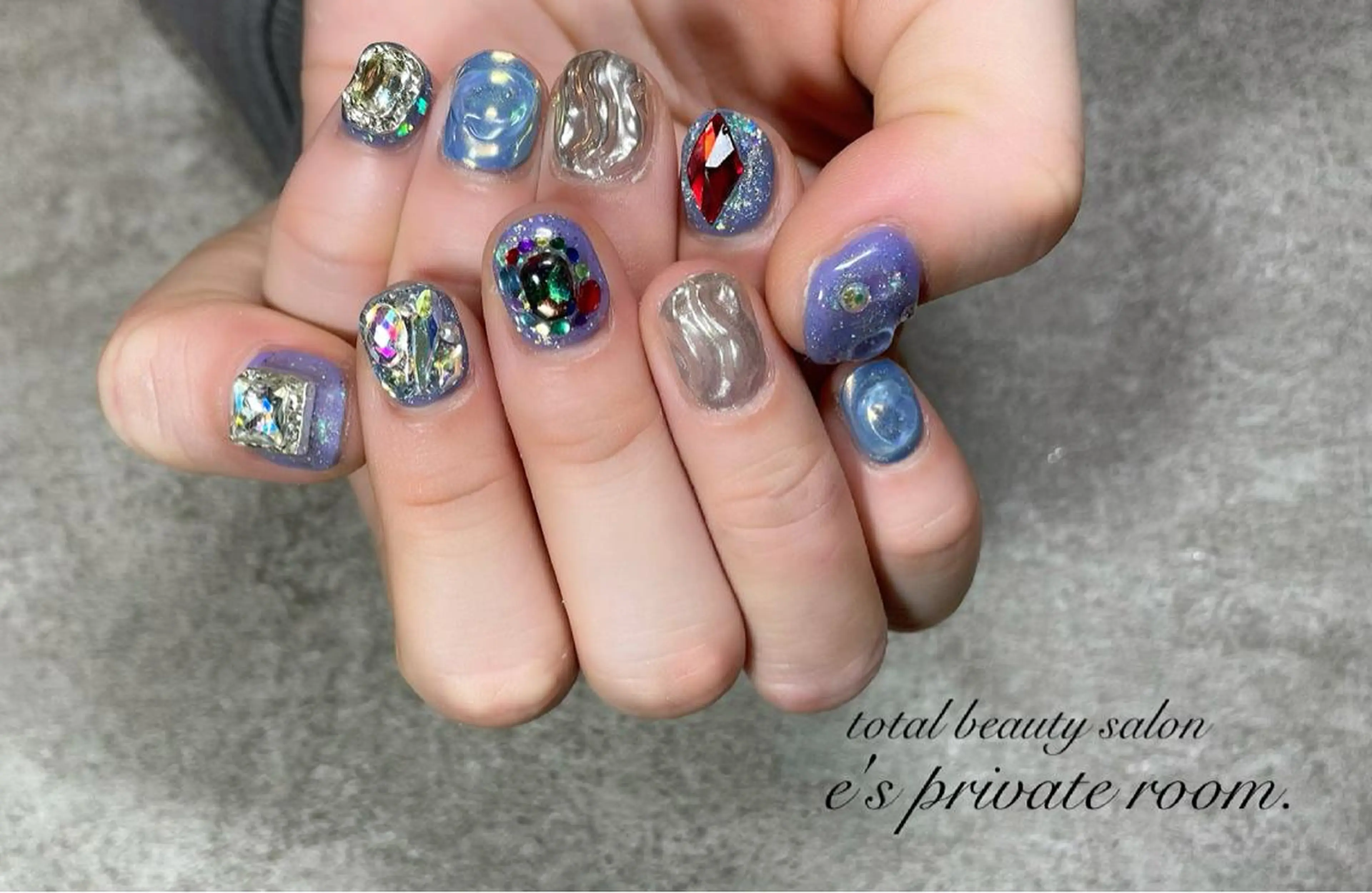 ネイル LAVISH nail salonのネイルデザイン