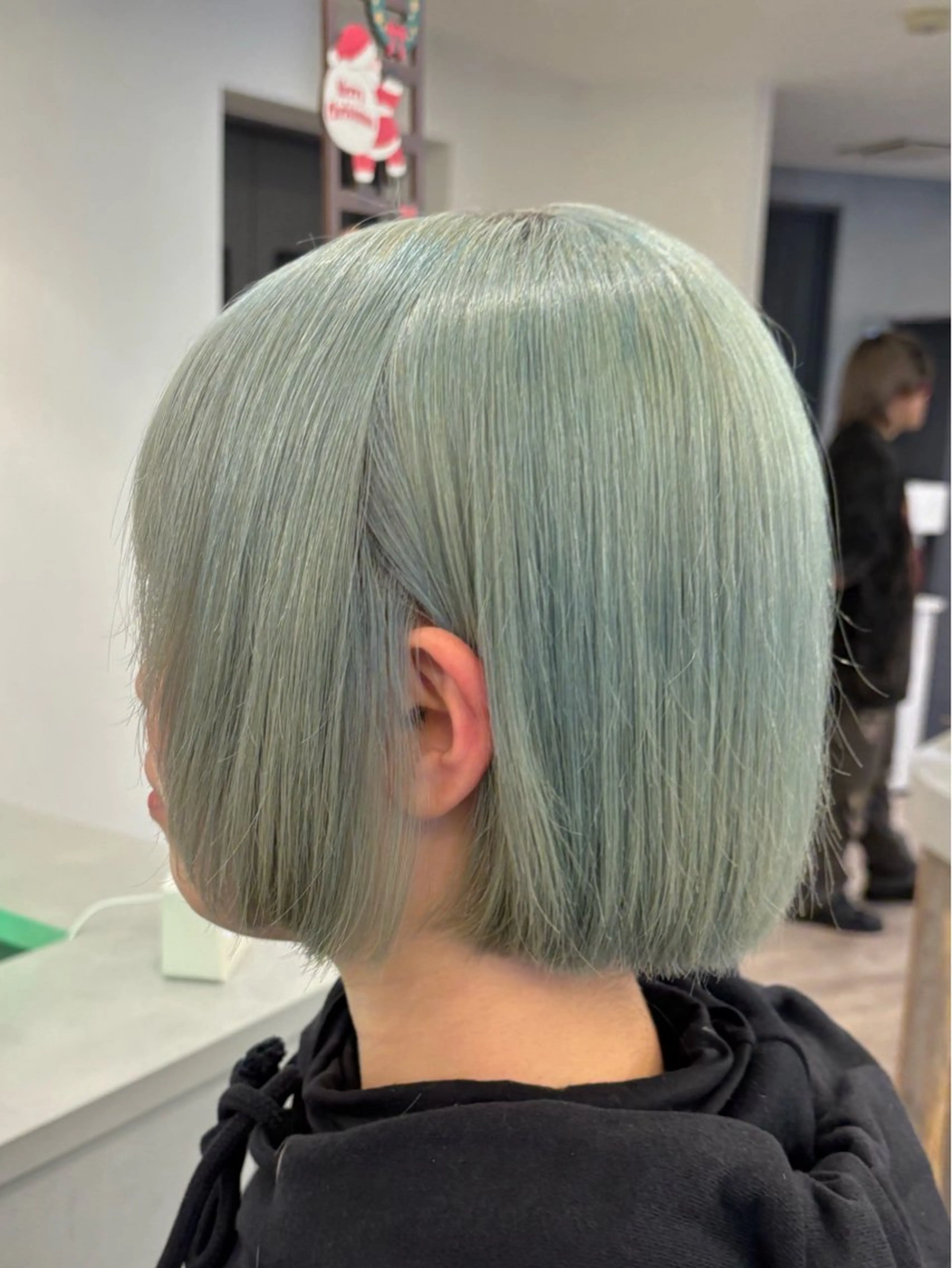 ショート カラー ヘアカラー トリートメント Loob.TOKYO所属・辻村 優奈のヘアスタイル