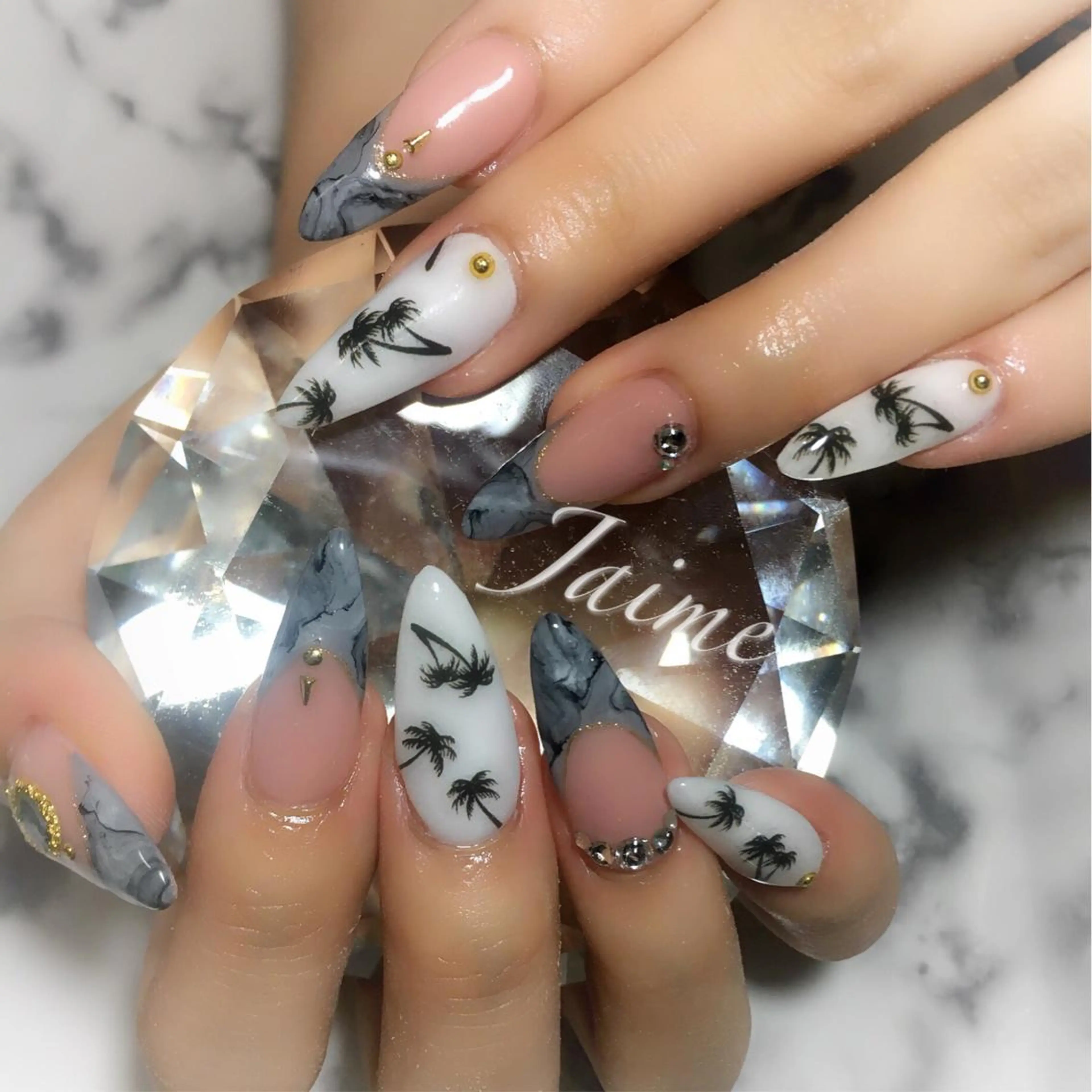 セミロング ネイル Jaime Yuiのネイルデザイン