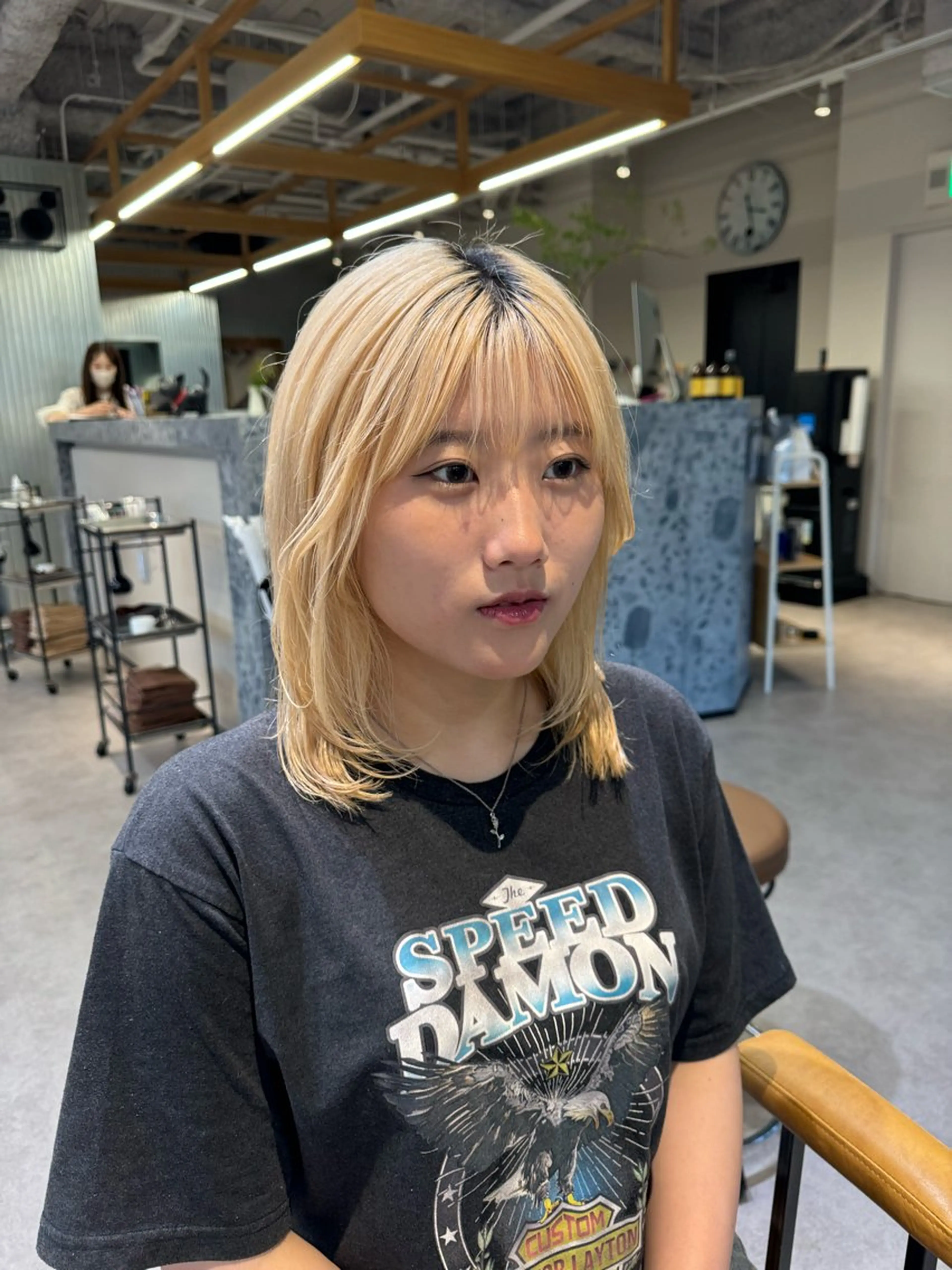 セミロング カット MASHUchayamachi所属・まほ／レイヤーカット /透明感カラーのヘアスタイル