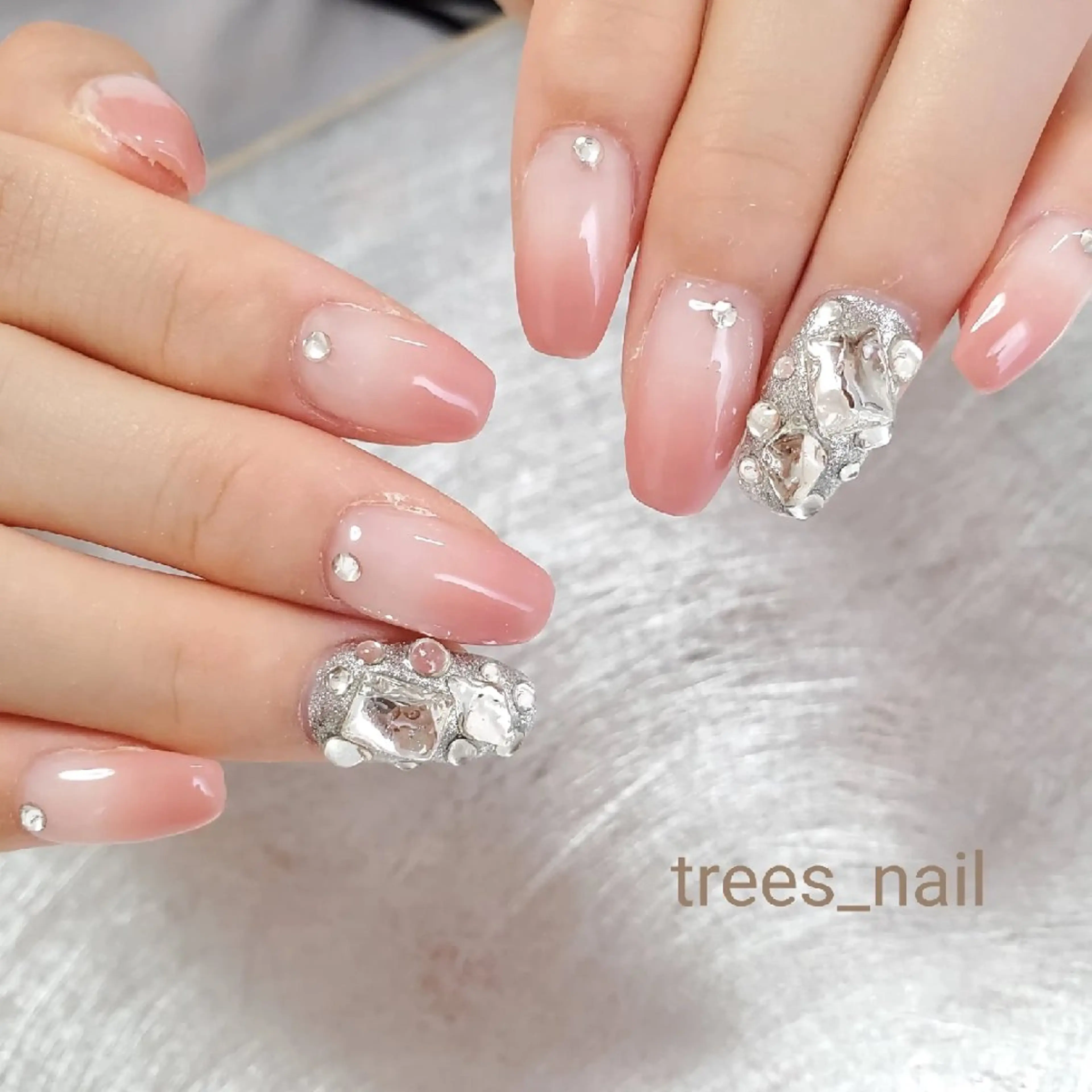ネイル trees_ nailのネイルデザイン