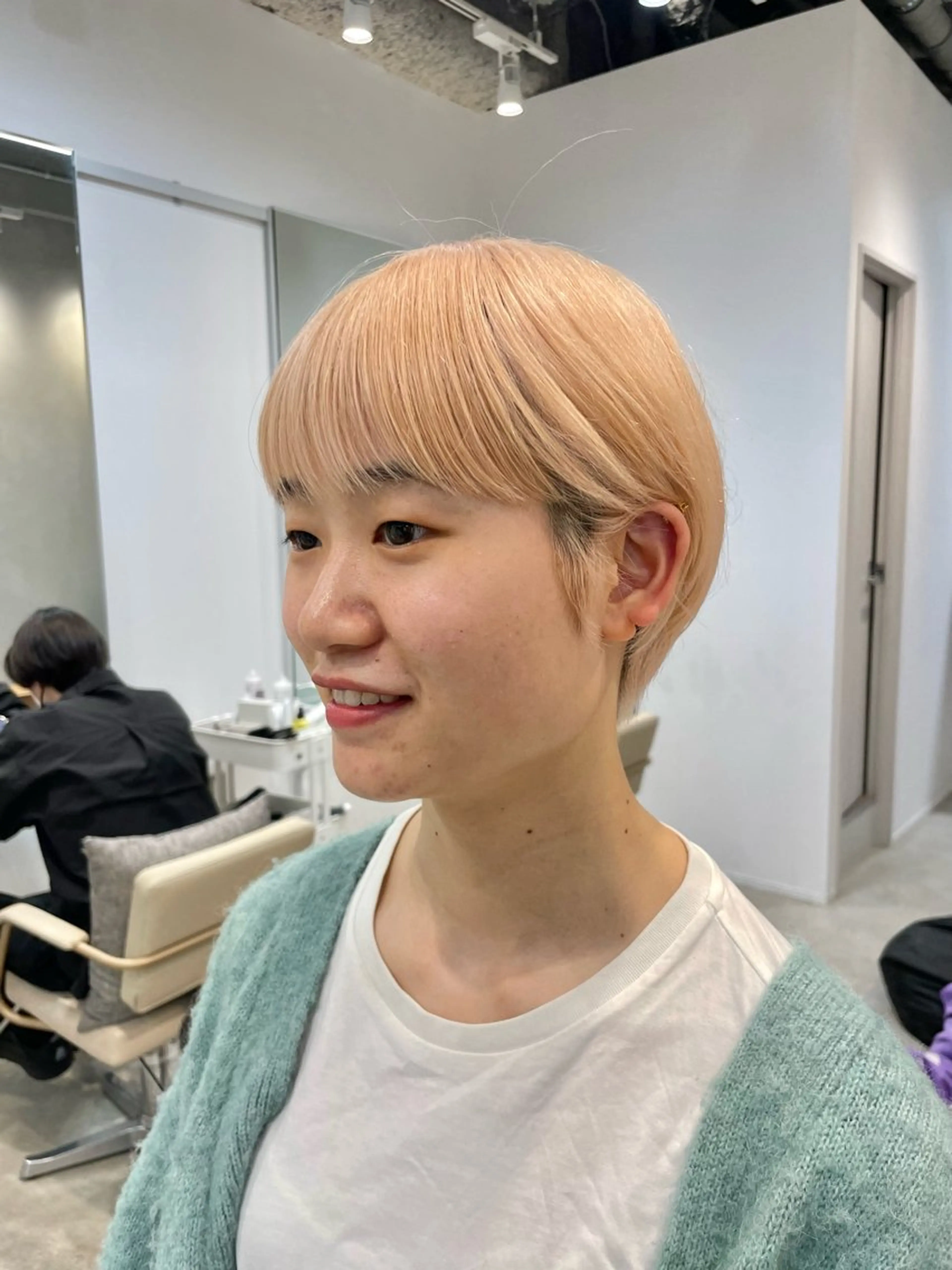 ショート レイヤーカット Kinoのヘアスタイル