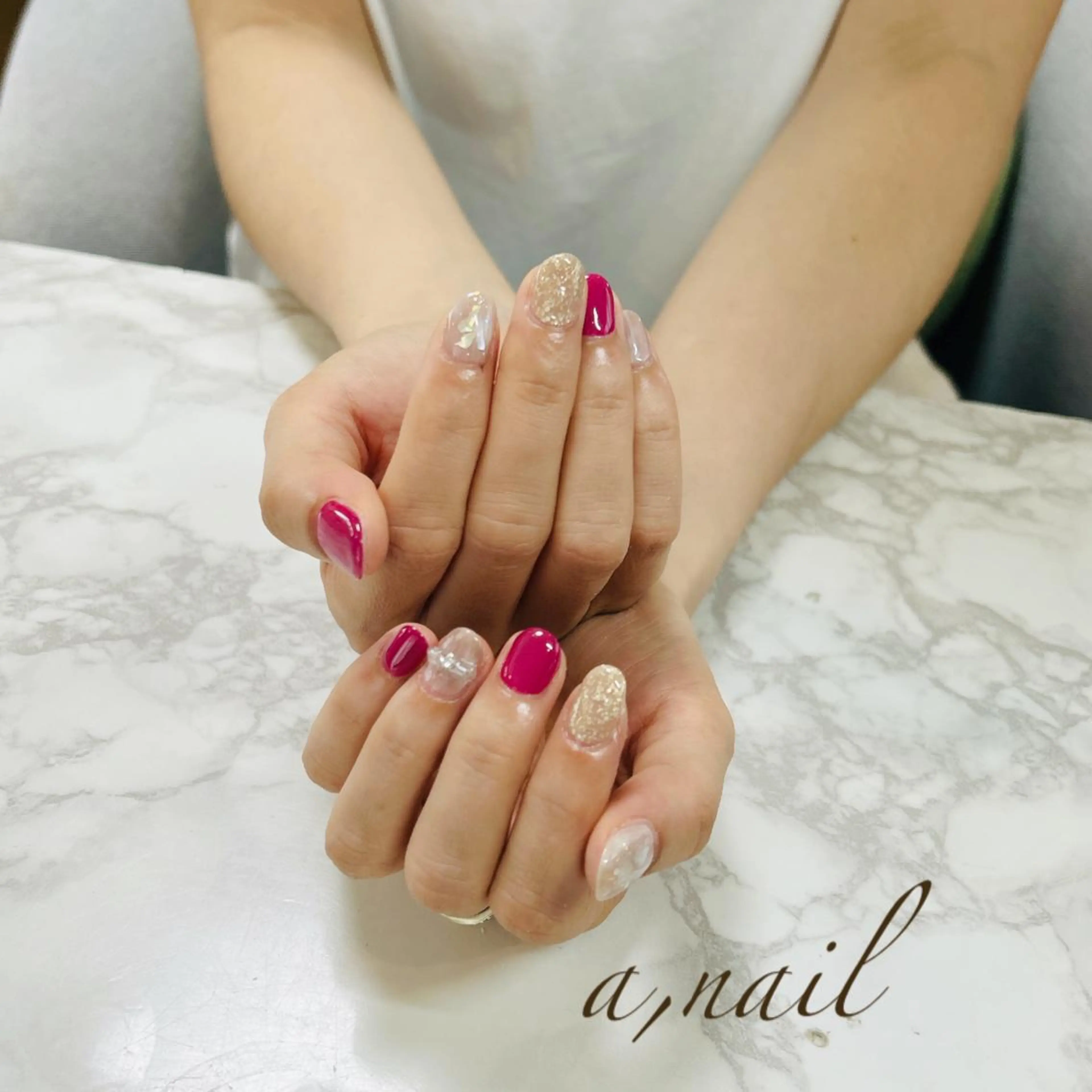 ネイル フットネイル ジェルネイル グラデーション ニュアンスネイル オフィスネイル ハンドネイル ネイルサロン エーネイルのネイルデザイン