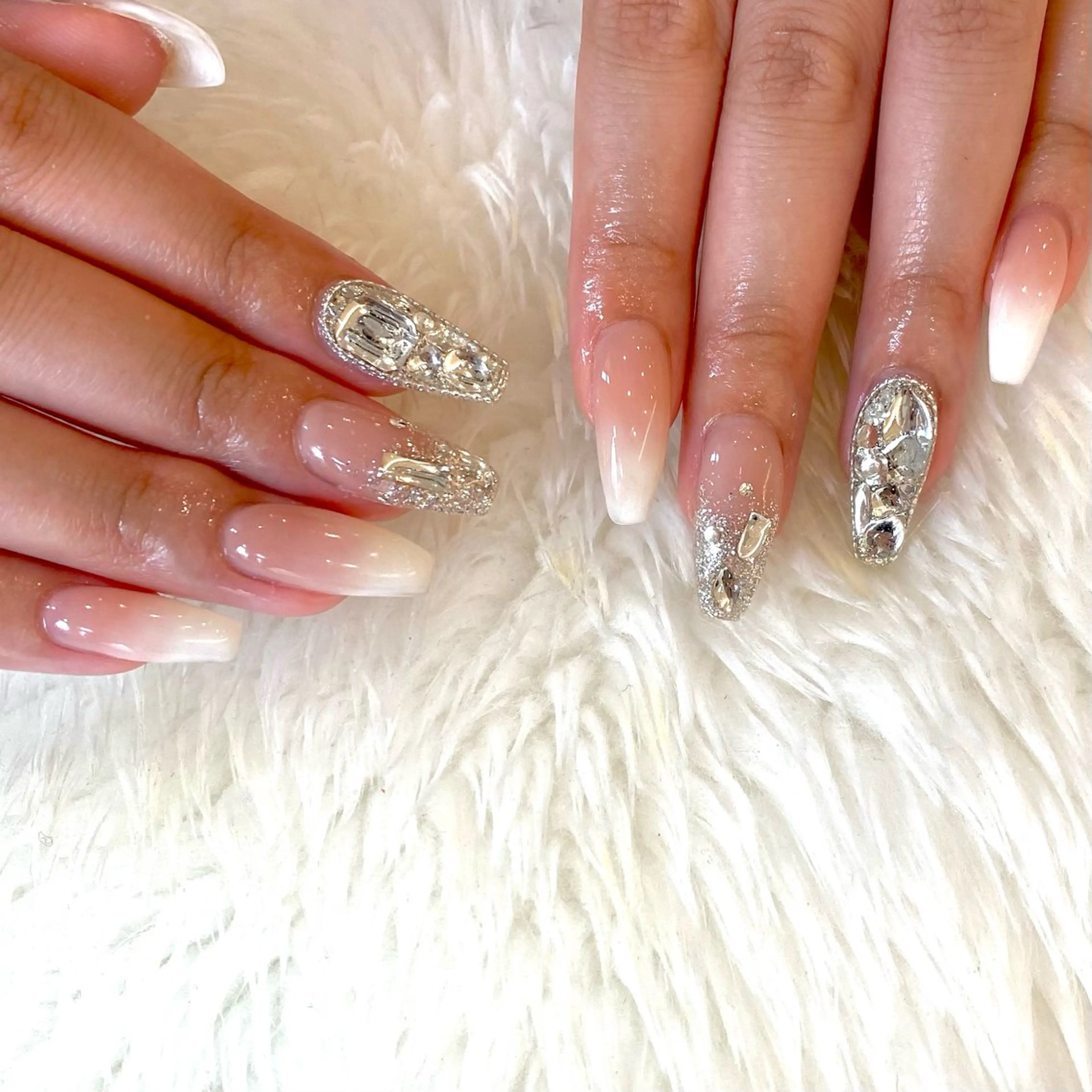 ネイル ジェルネイル キラキラネイル 持ち込み オフィスネイル シンプルネイル Nailsalon Merci所属・Merci momoのネイルデザイン