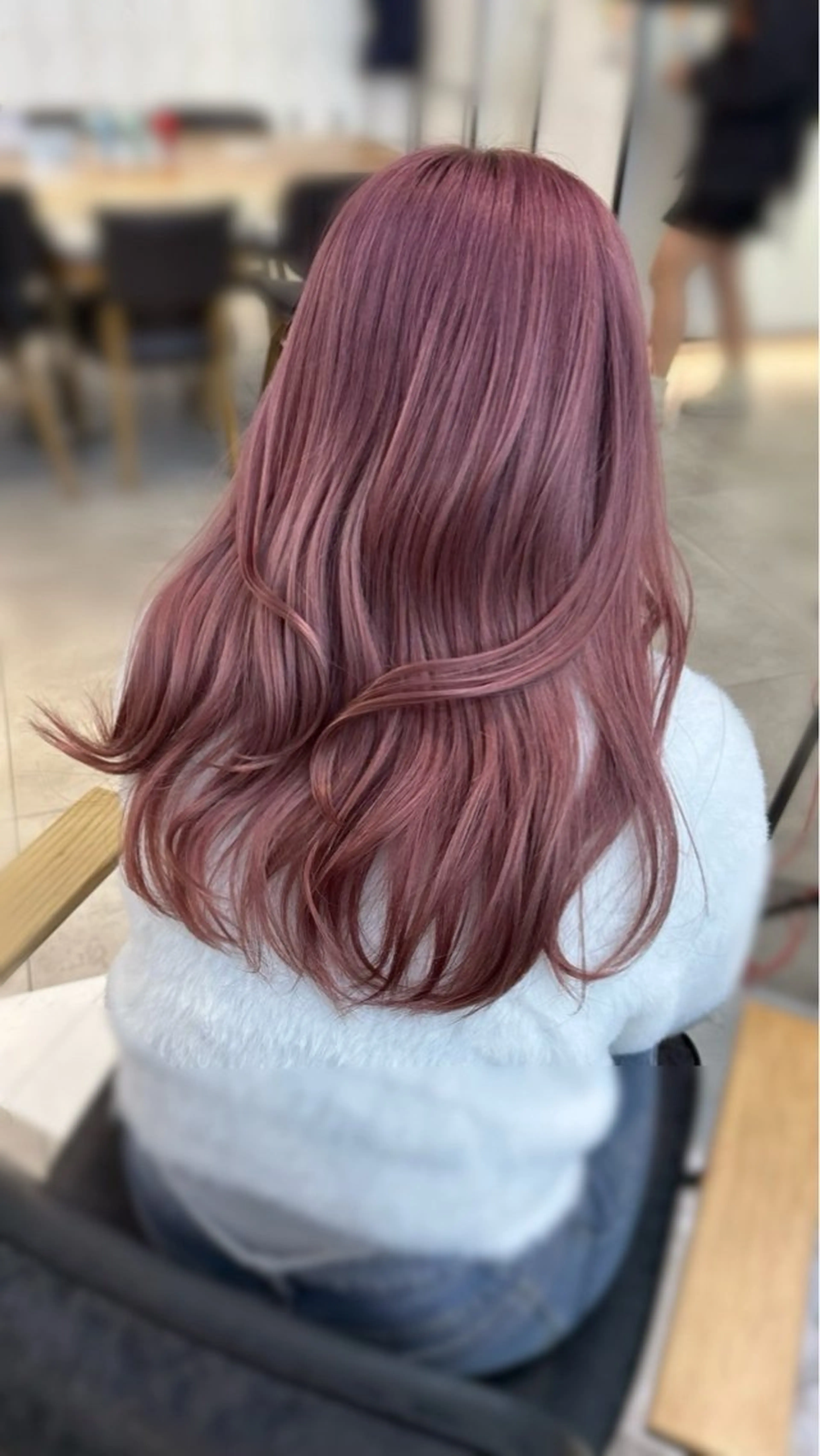 カラー ヘアカラー ハイトーン/レイヤー nail 百咲💌のヘアスタイル