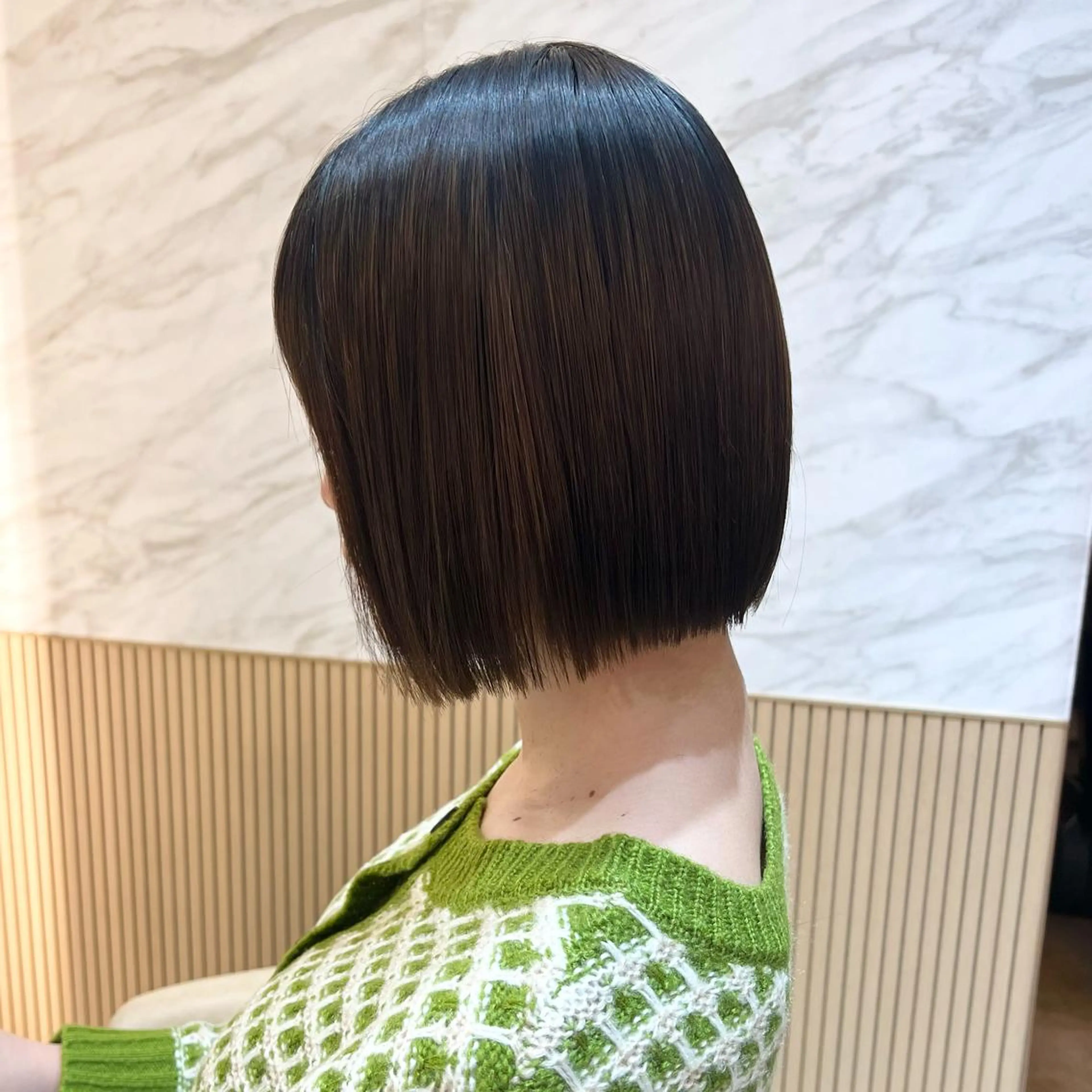 ミディアム カラー 切りっぱなしボブ ボブ ボブ/巻ける縮毛矯正 /韓国レイヤーはなのヘアスタイル