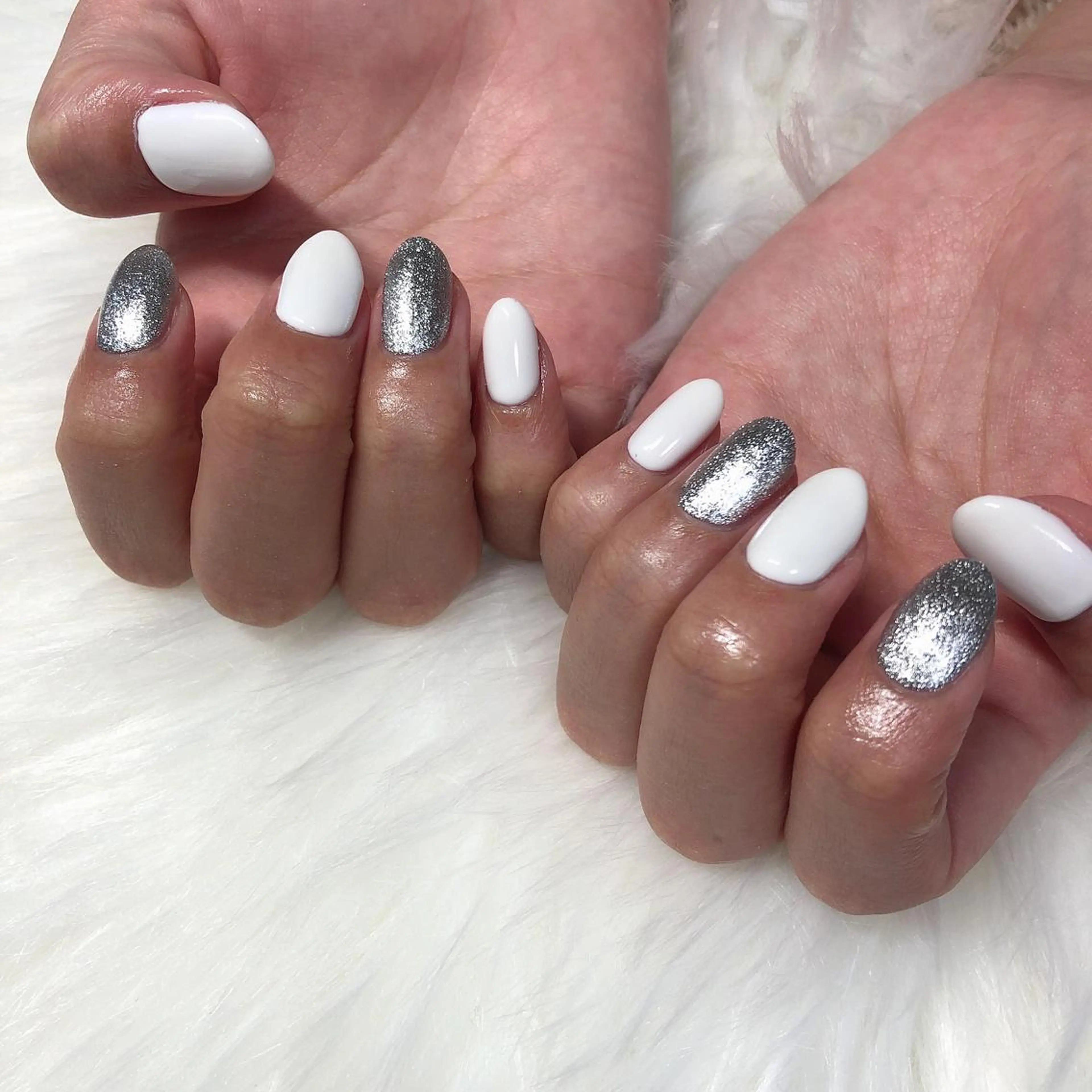 ネイル ハンドネイル 西岡 杏のネイルデザイン