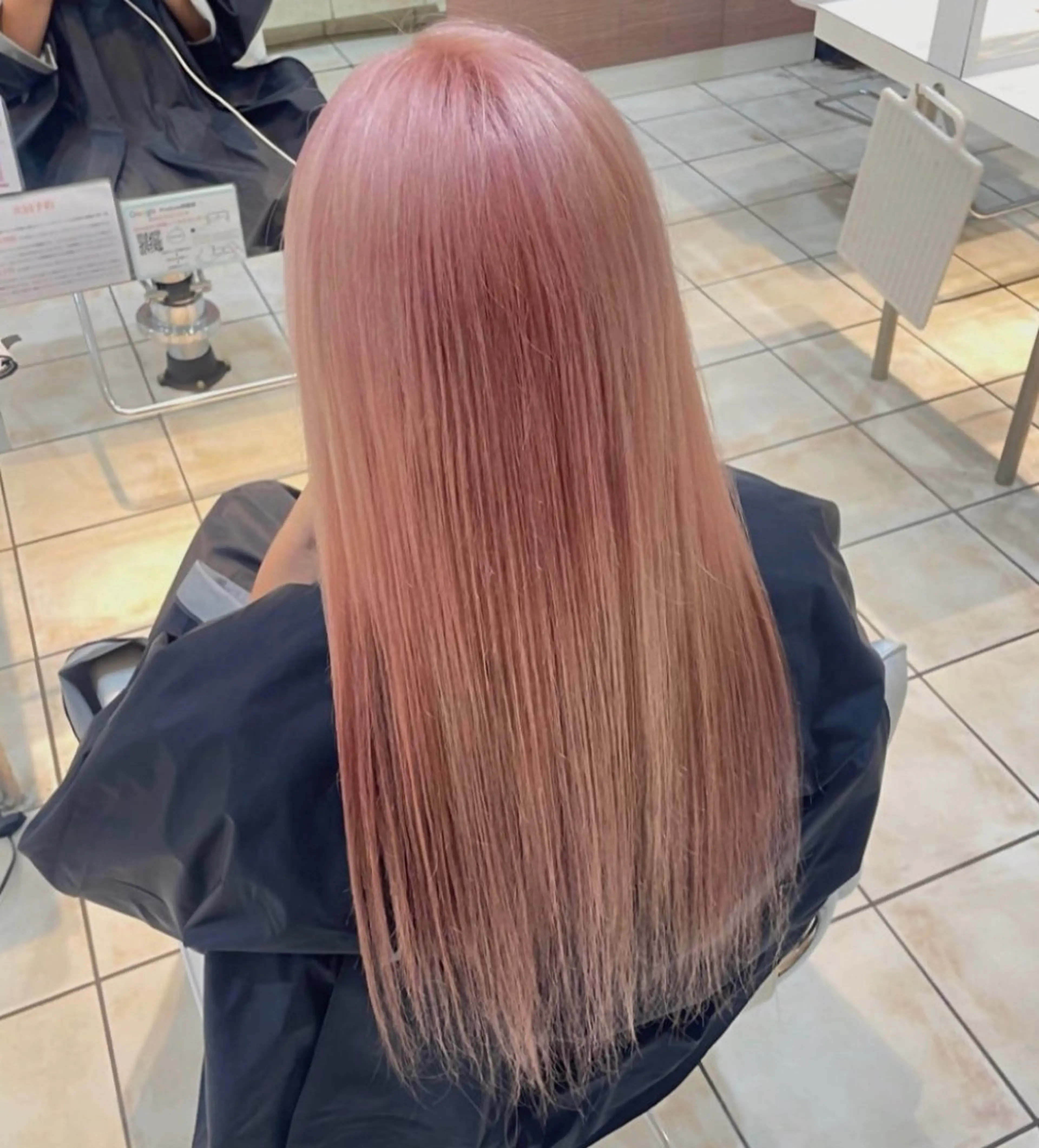 ロング カラー ブリーチ/ヘアセット 【𝙍𝙞𝙣𝙤】のヘアスタイル