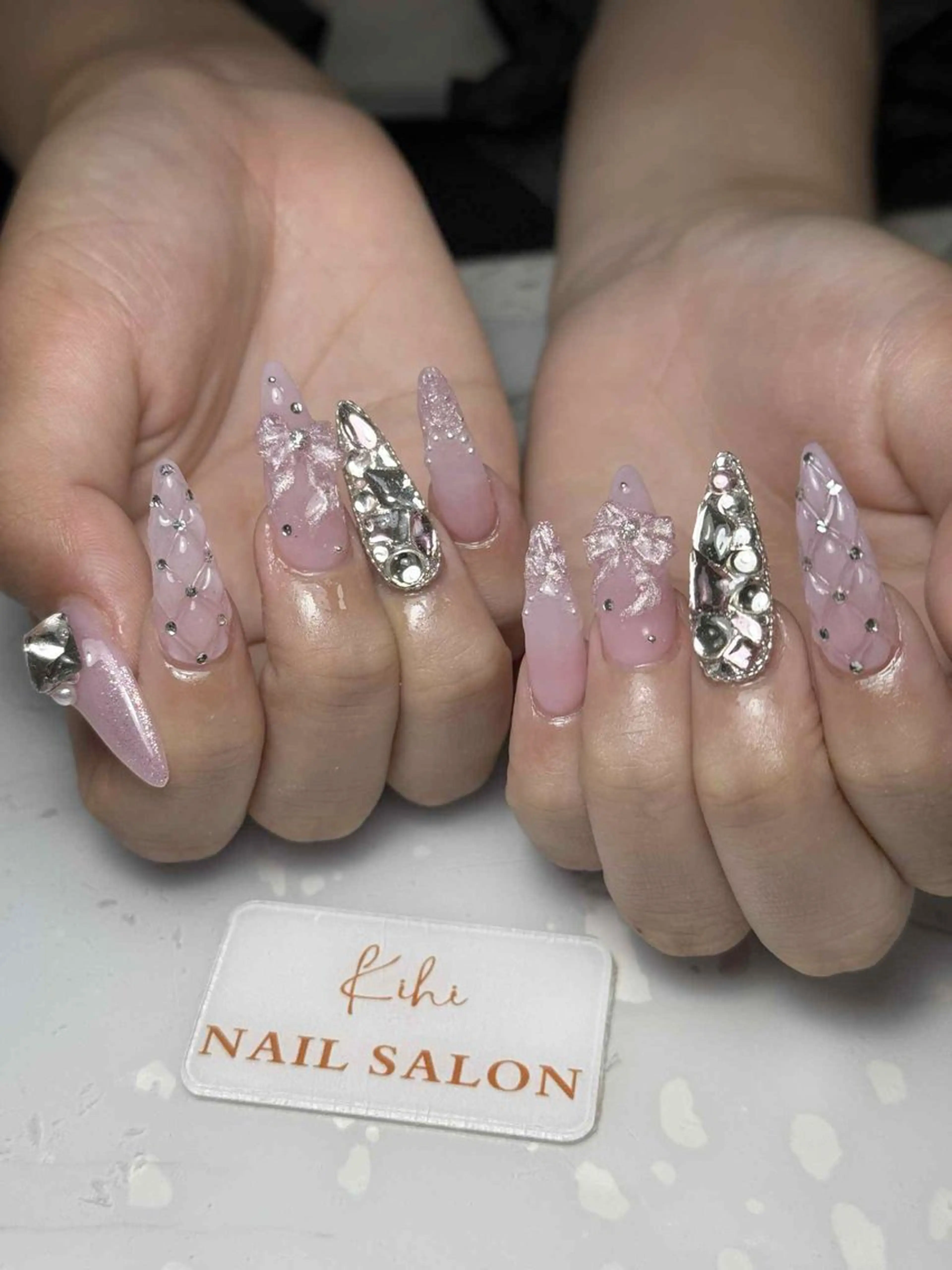 ネイル アートネイル フレンチネイル ジェルネイル グラデーション 韓国ネイル ハンドネイル 💕鈴木ユリ パラジェル/オフ無料のネイルデザイン